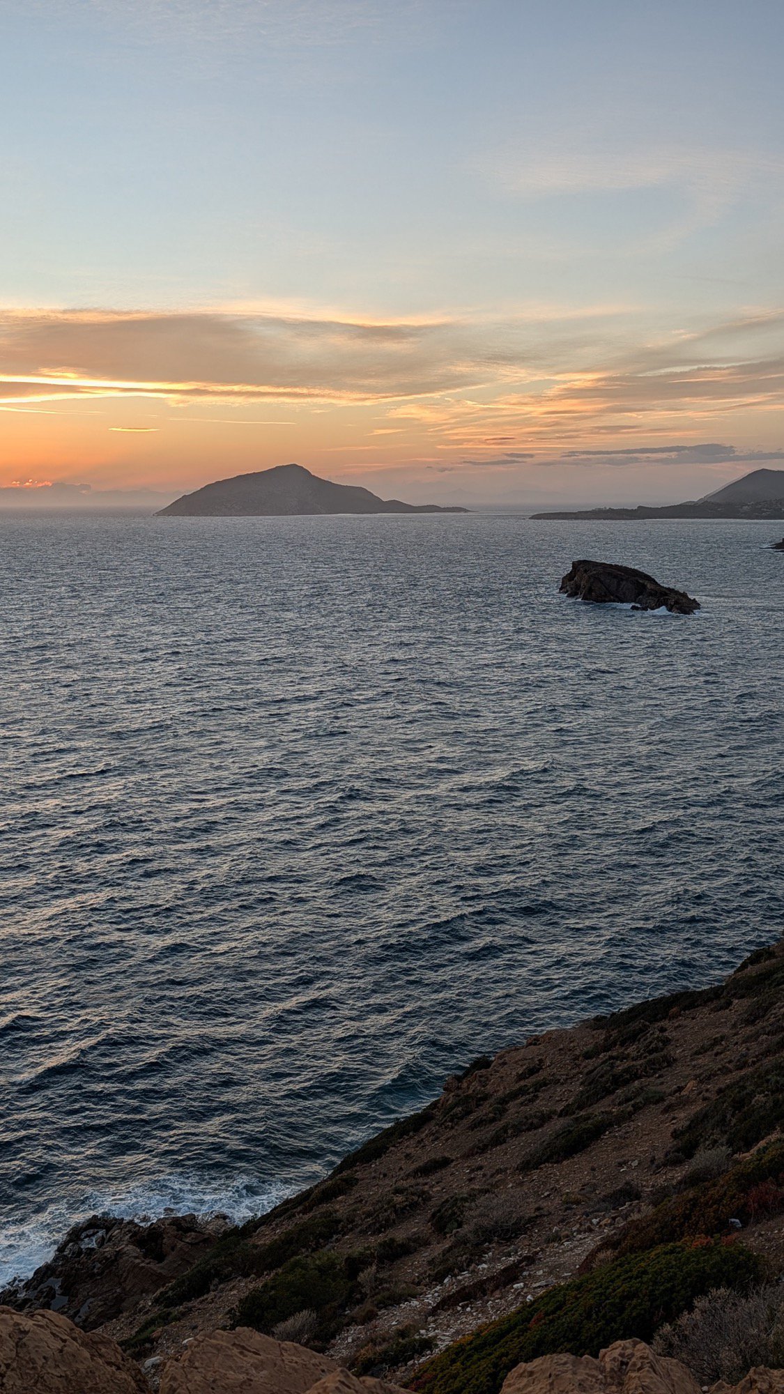 google pixel 10 pro xl panorama vertical cape sounion sunset crop