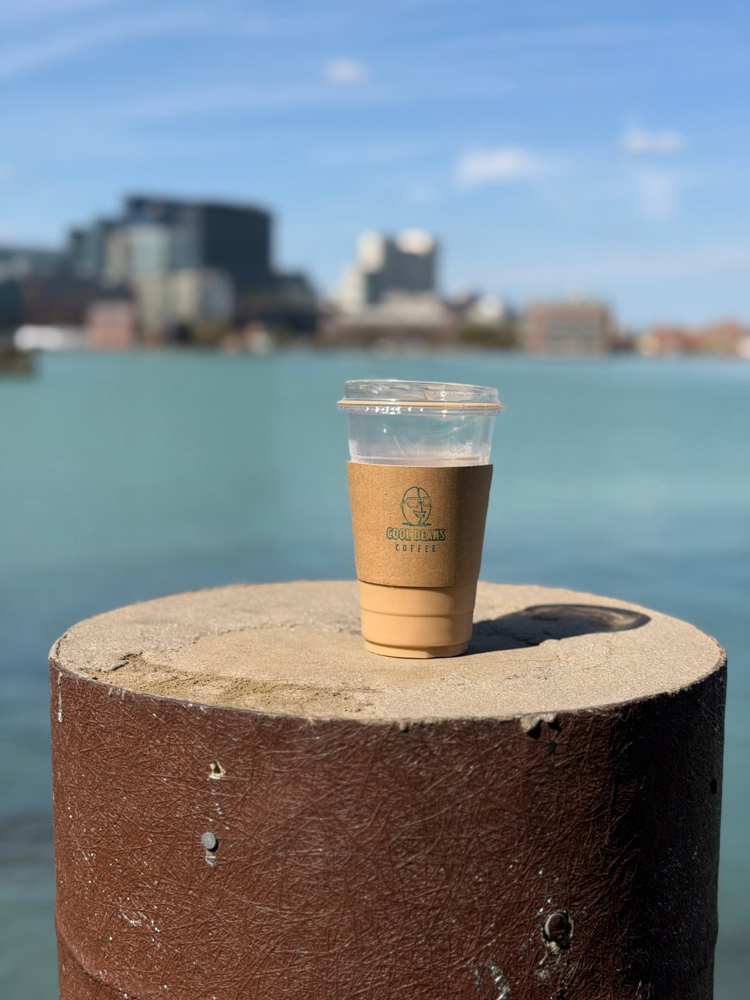 iPhone 17 Pro 2x portrait coffee