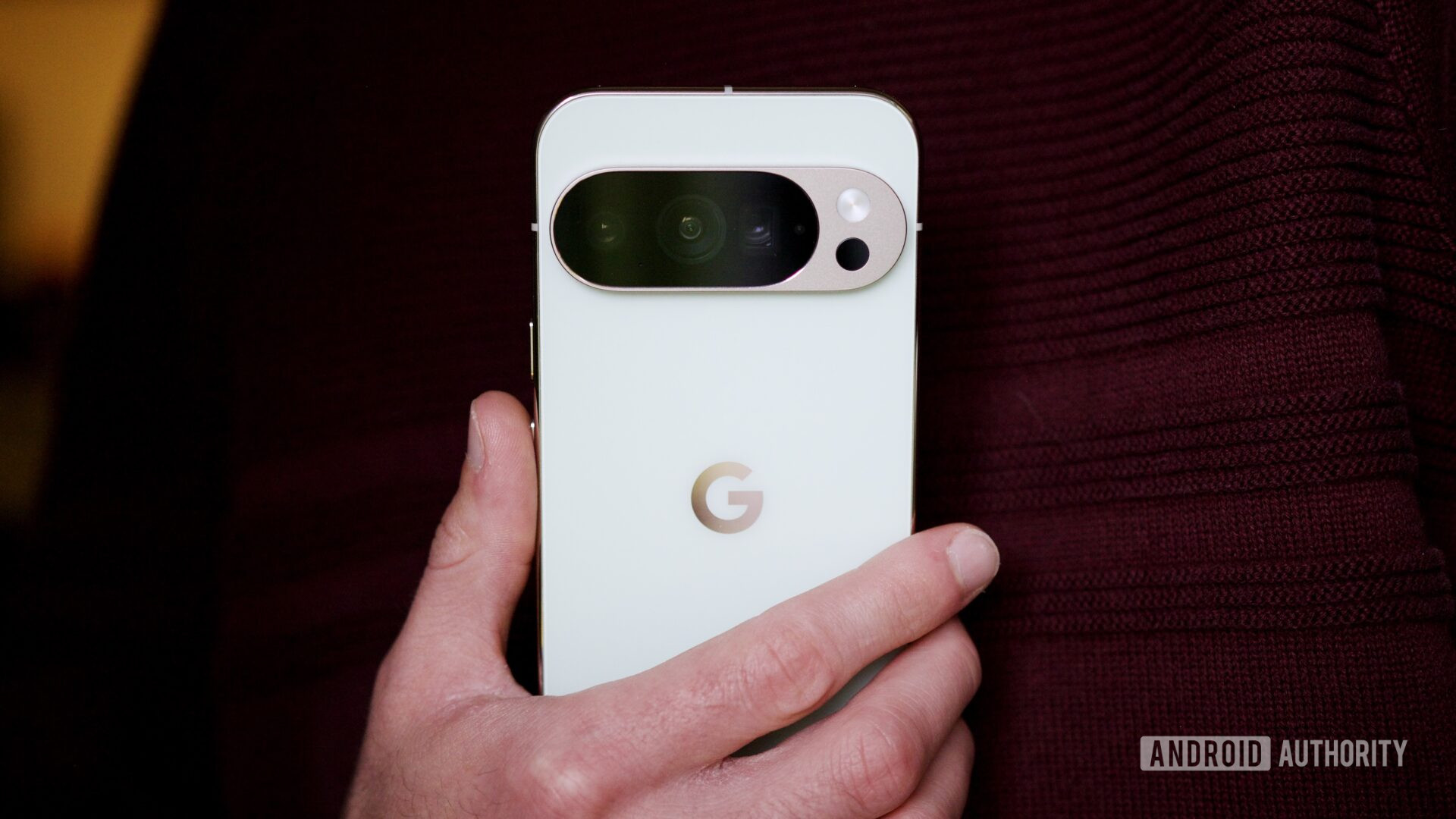 You won't be able to unsee this Pixel 10 Pro display glitch - Android ...