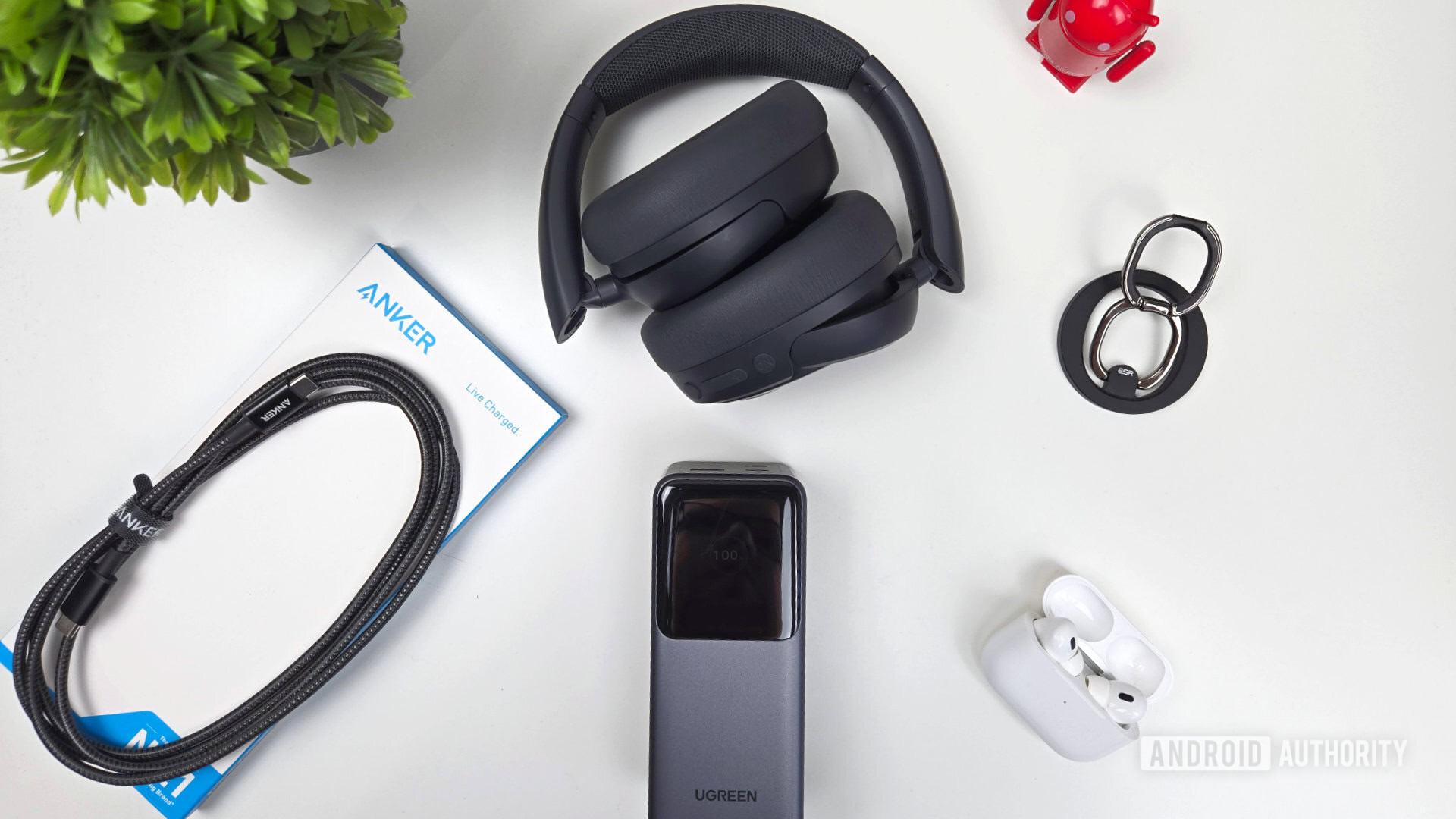 5 essential products that should be in your everyday carry backpack