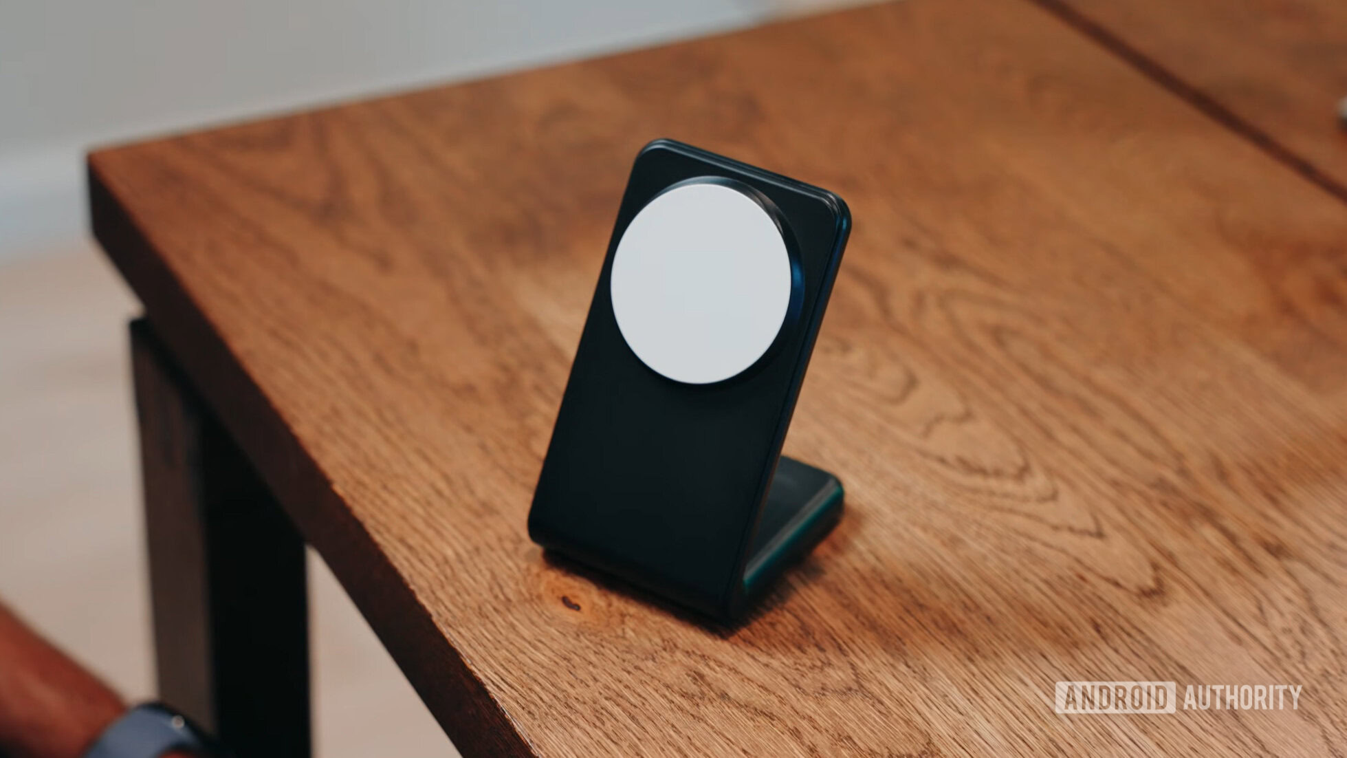 Meifigno Pixelsnap Charging Stand