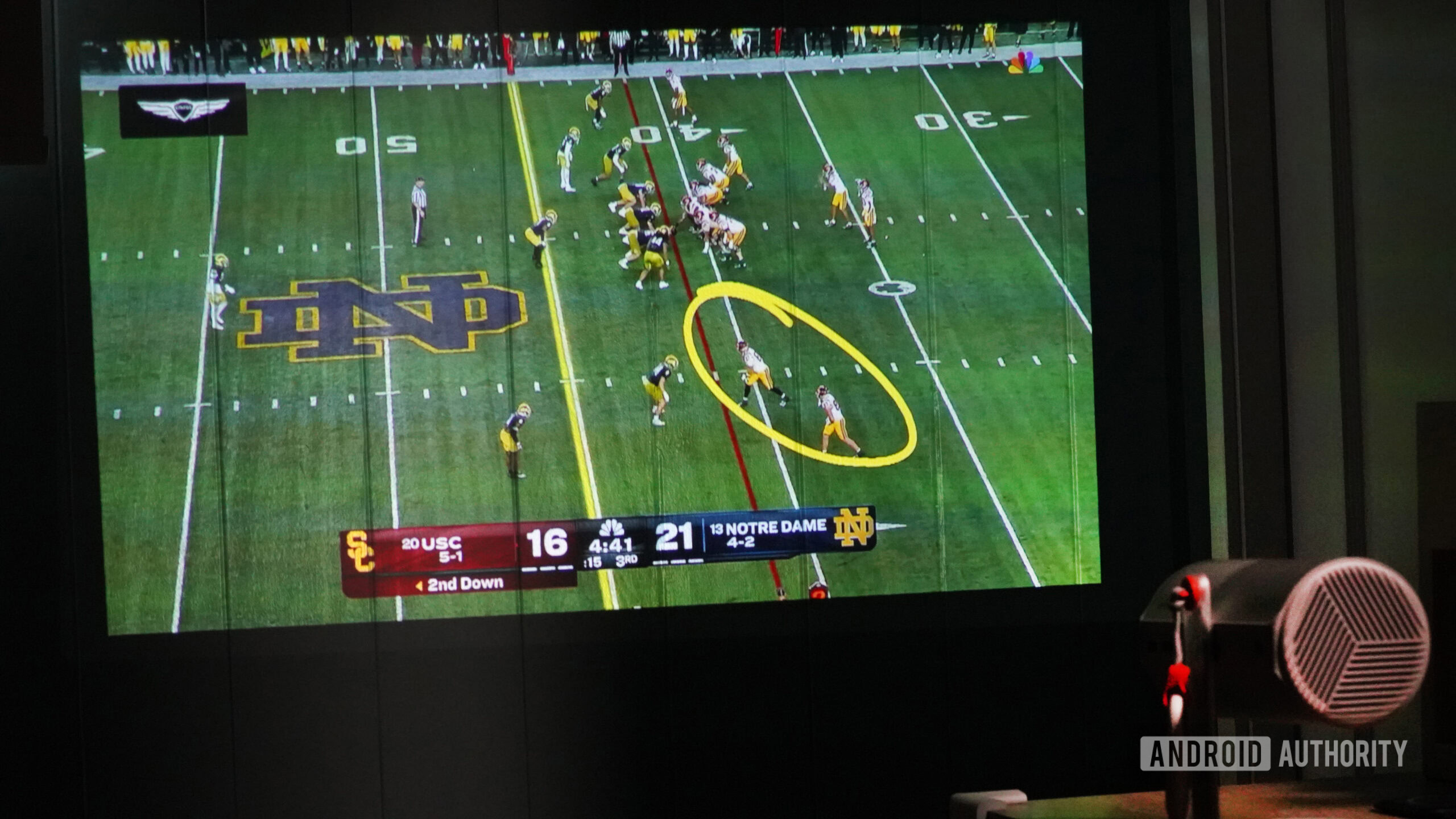 XGIMI Mogo 4 Sports highlights An XGIMI Mogo 4 projects sports highlights onto a wall.