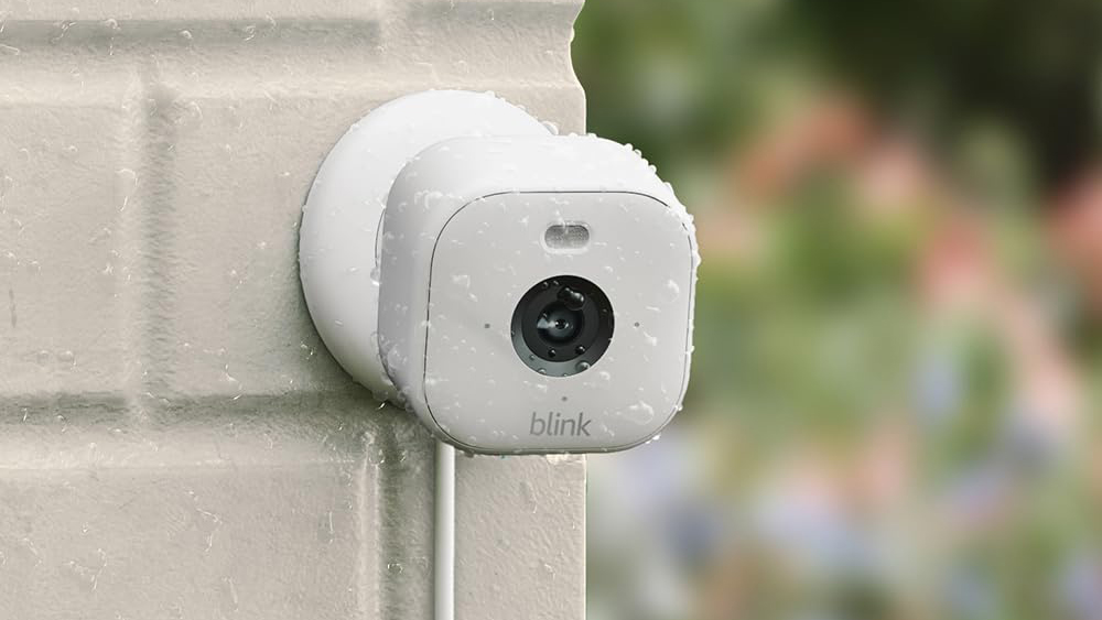 Blink Mini 2 on wall outdoors Blink Mini 2 on wall outdoors