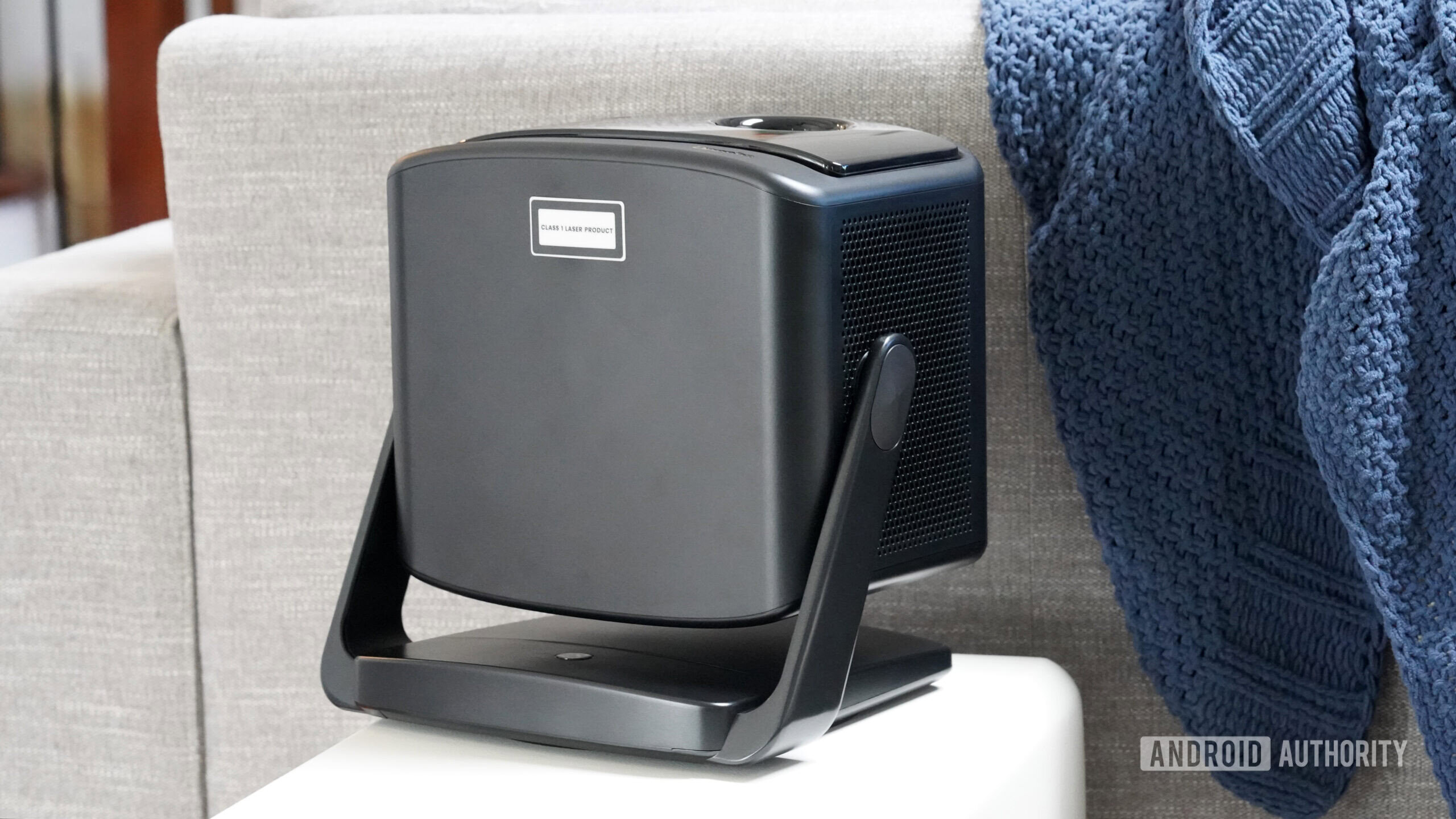 Dangbei DBOX02 Pro stand The Dangbei DBOX02 Pro features a tilting stand.