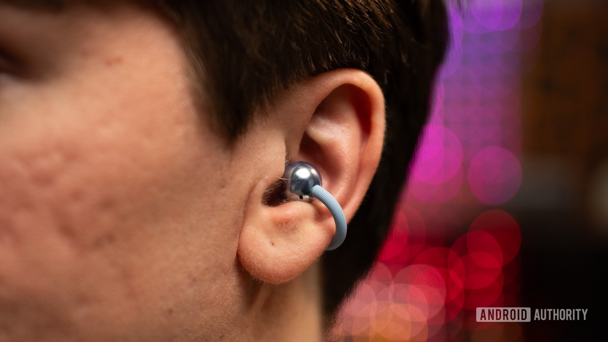 The HUAWEI FreeClip 2 match surprisingly great sound quality with an open design