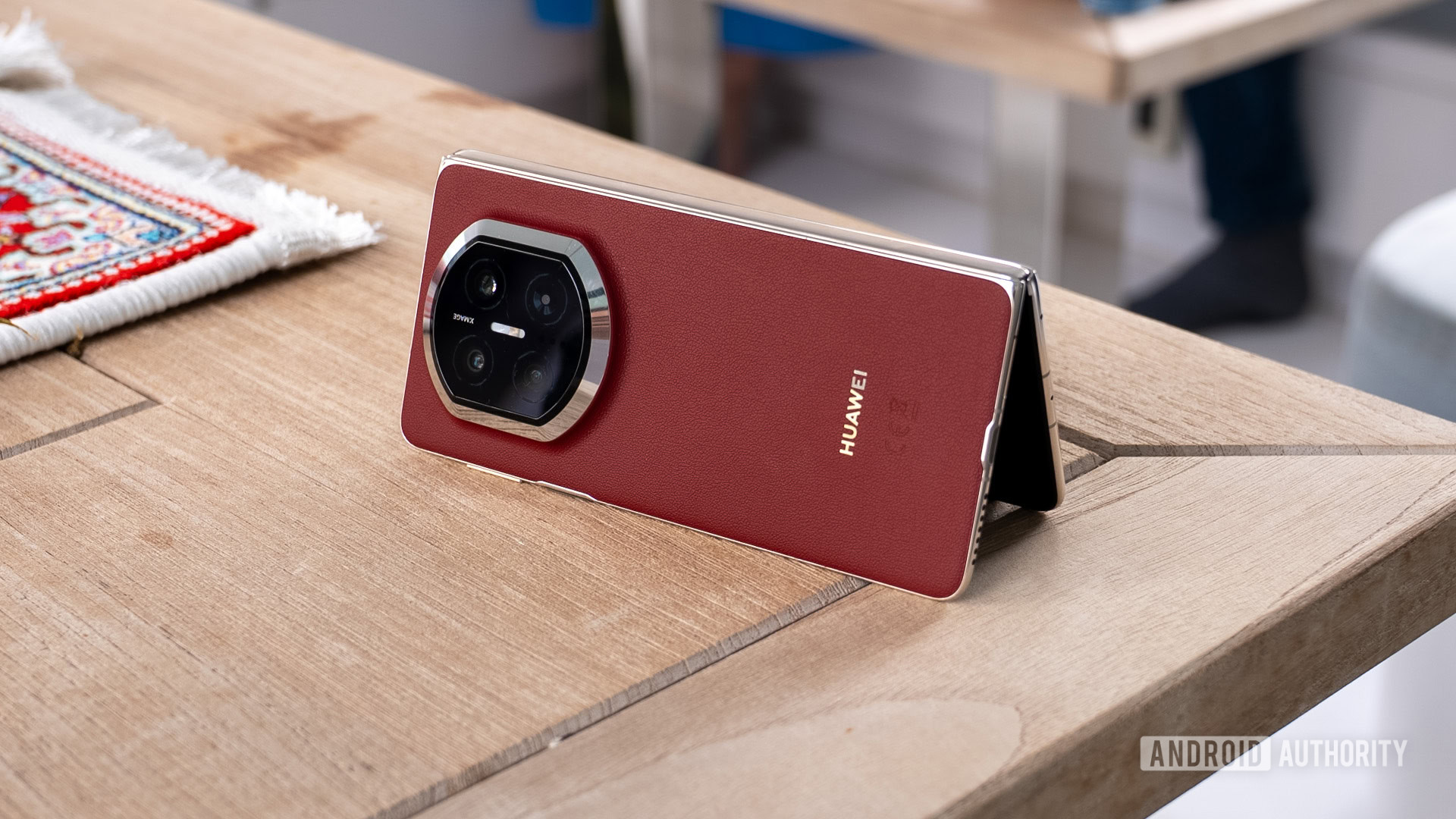 Huawei Mate X7 Nebula Red On Its Side Huawei Mate X7 Nebula Red On Its Side