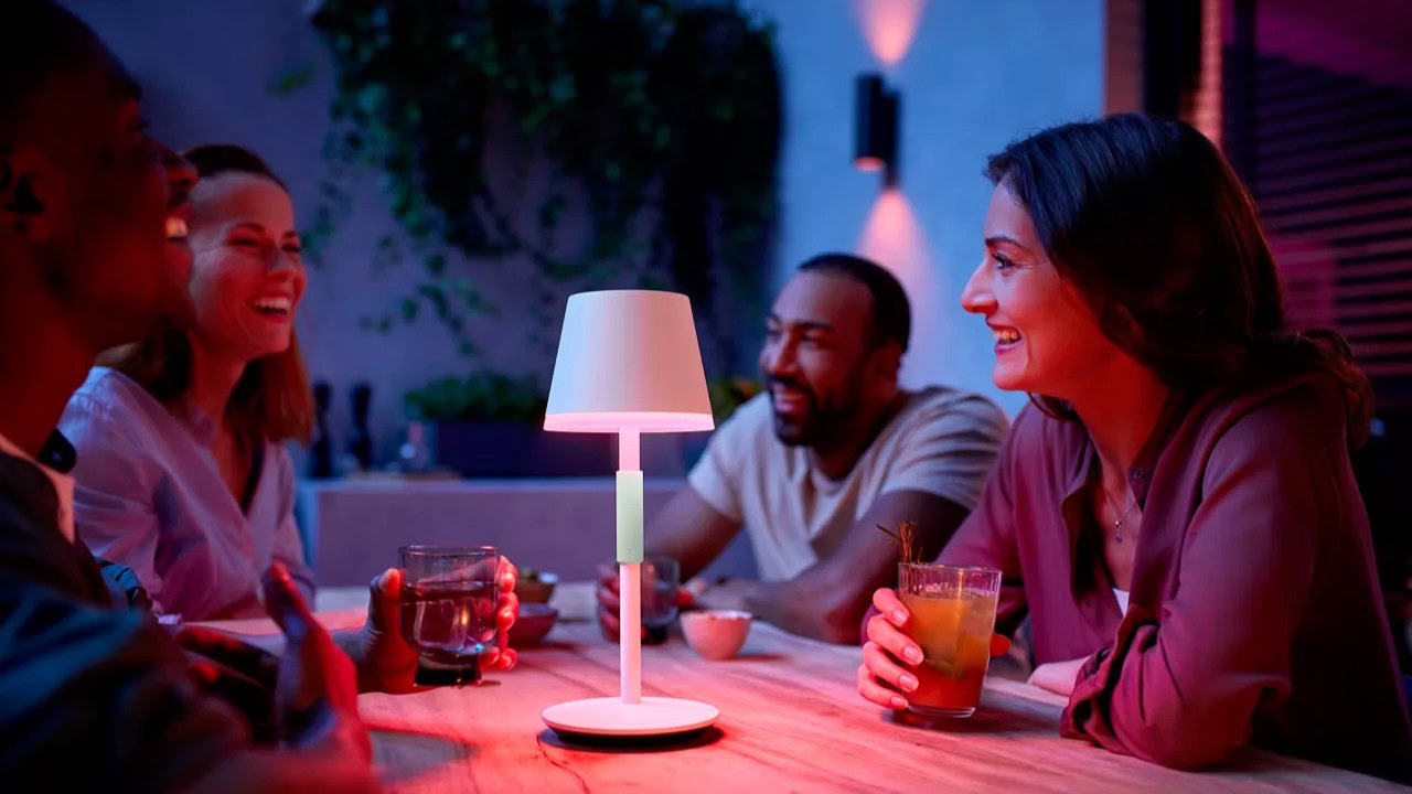 Hue go table lamp