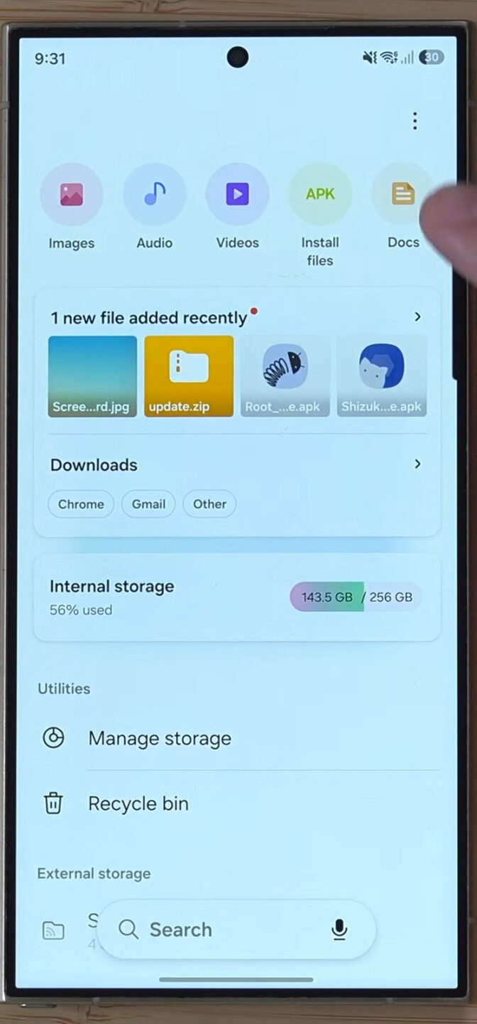 Leaked One UI 8.5 build for Galaxy S24 Ultra shows off new UI