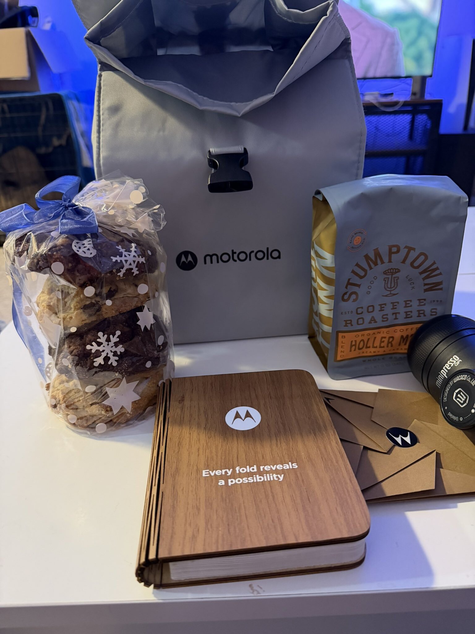 motorola gifts fold 1