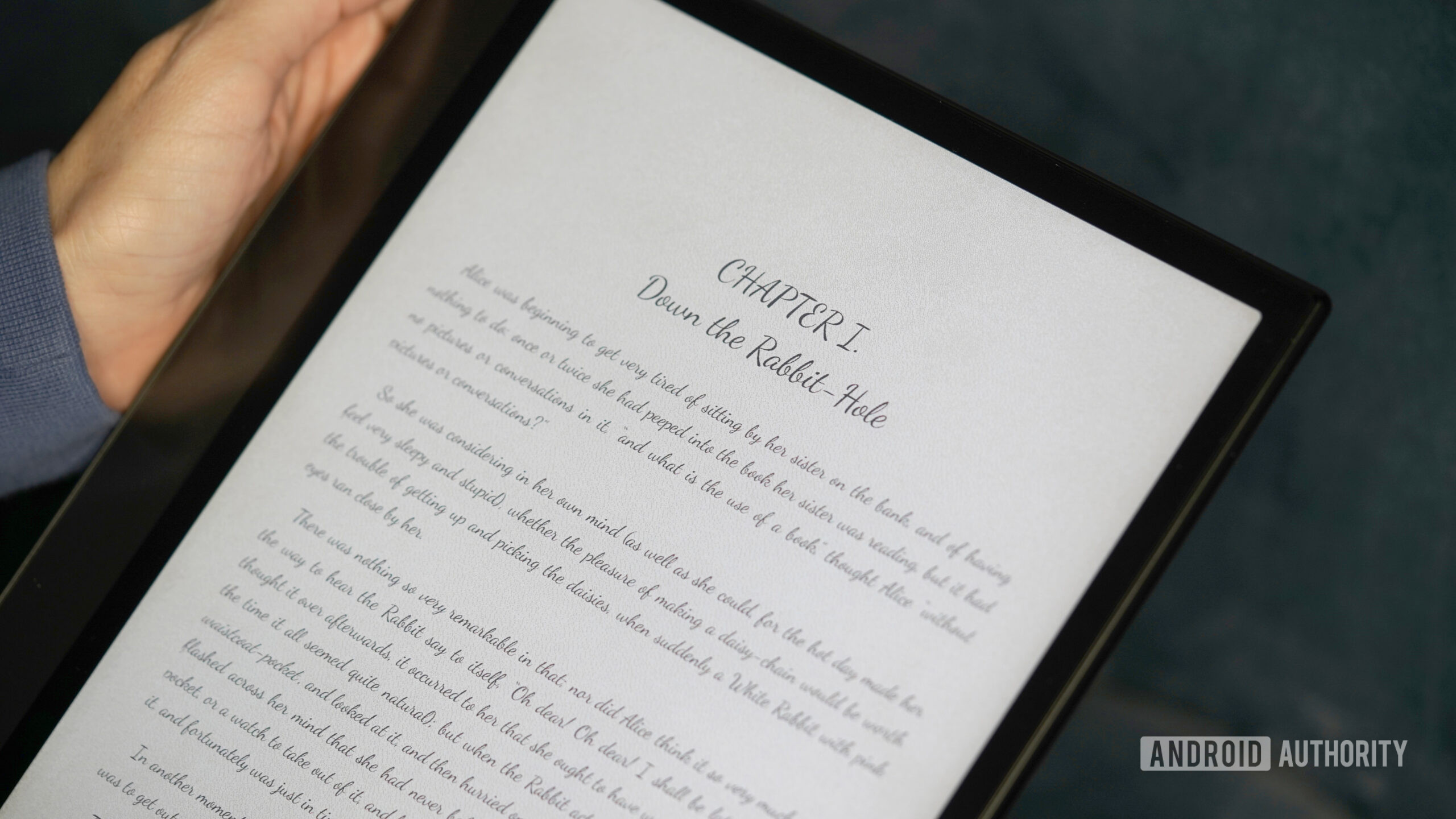 A BOOX Tablet Note Air 4C displays the Moon+ app.