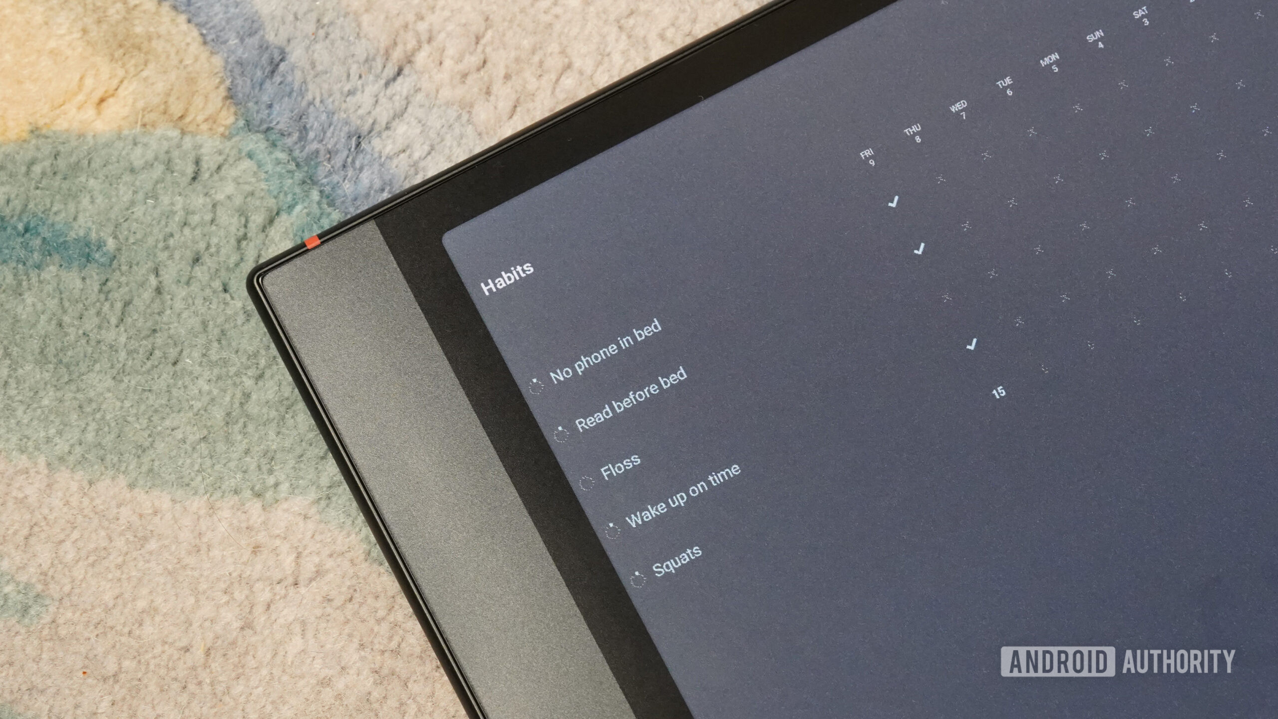 A BOOX Tablet Note Air 4C displays the Loop app.