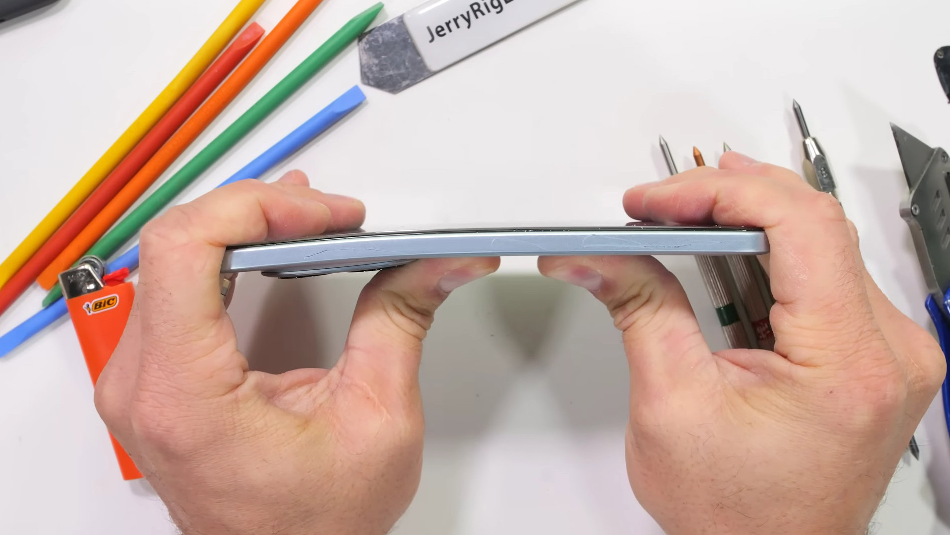 Xiaomi Redmi Note 15 Pro Plus JerryRigEverything