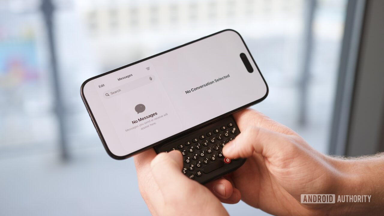 Clicks Power Keyboard hands-on: The ultimate Android keyboard?