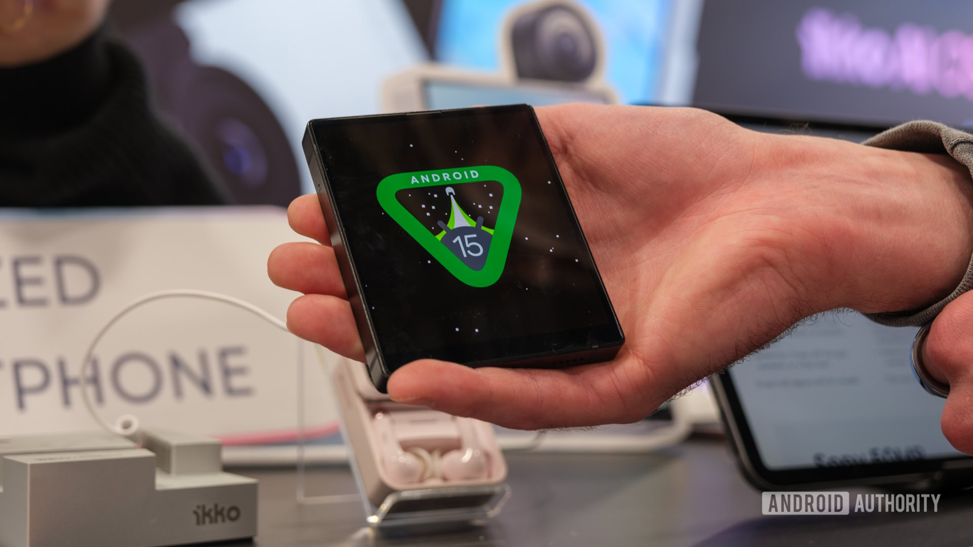 iKKO Mind One android 15 easter egg