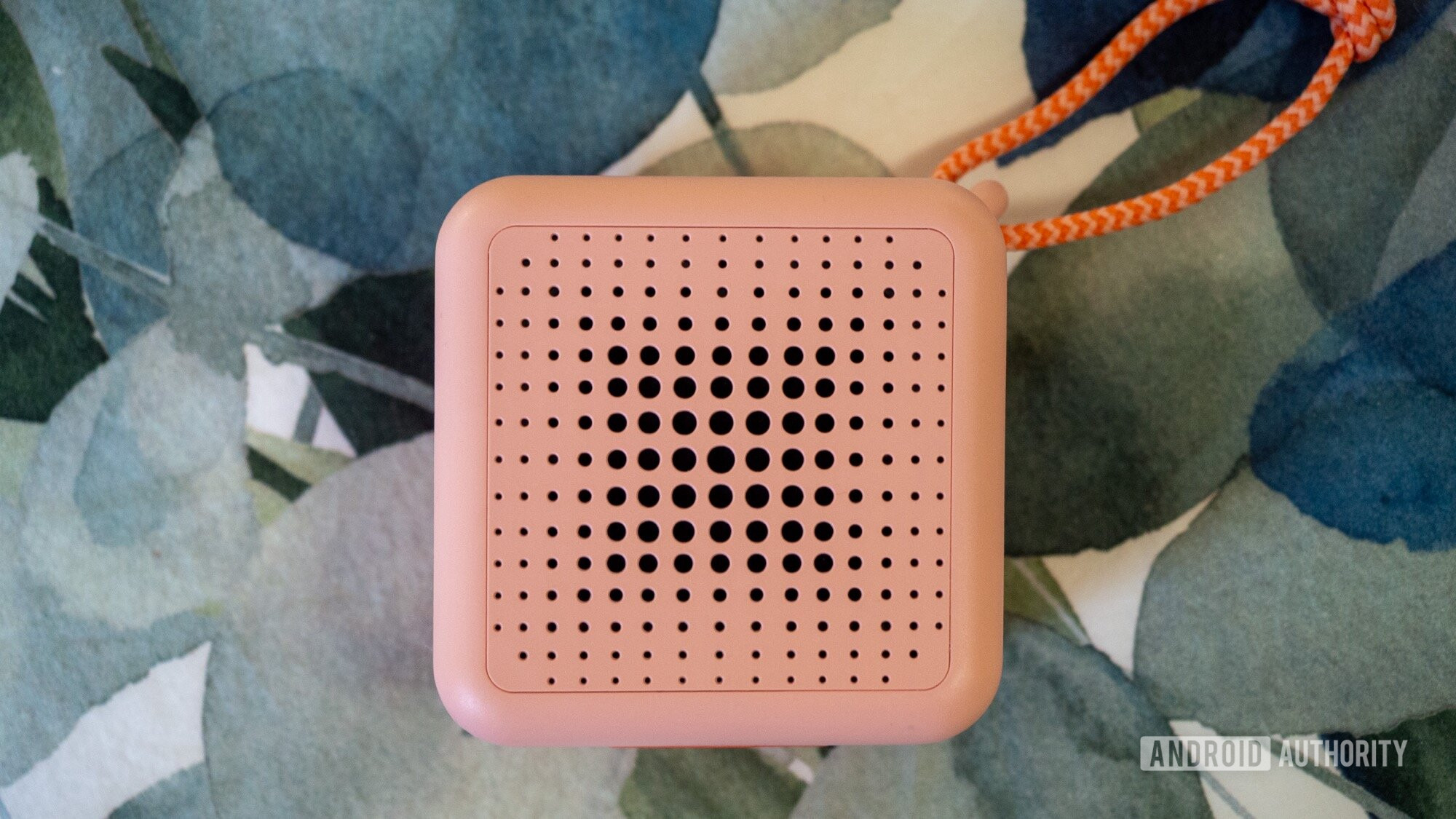 ikea vappeby portable bluetooth speaker 04