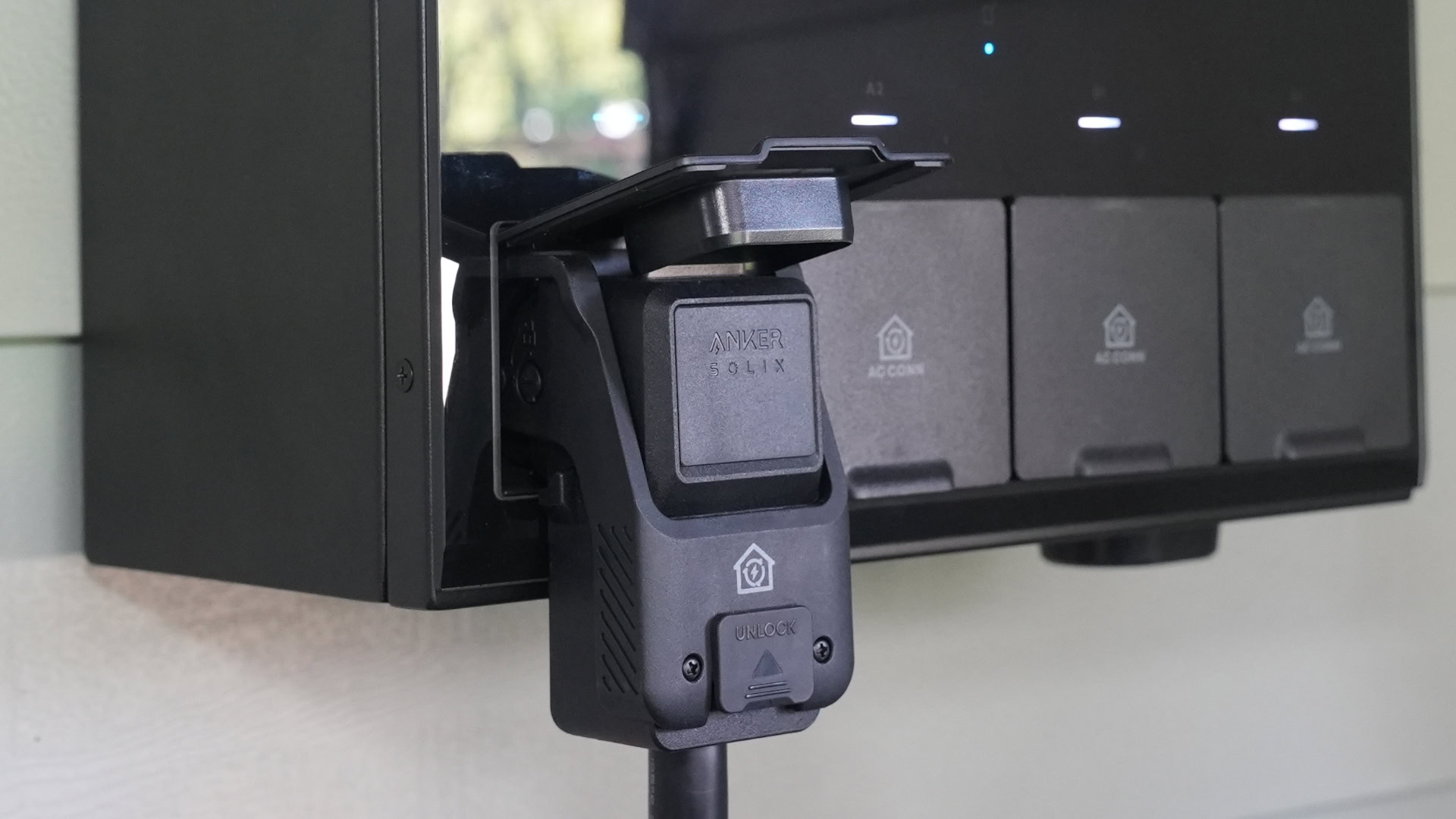 Anker SOLIX E10 Whole Home Backup System Power Dock connector