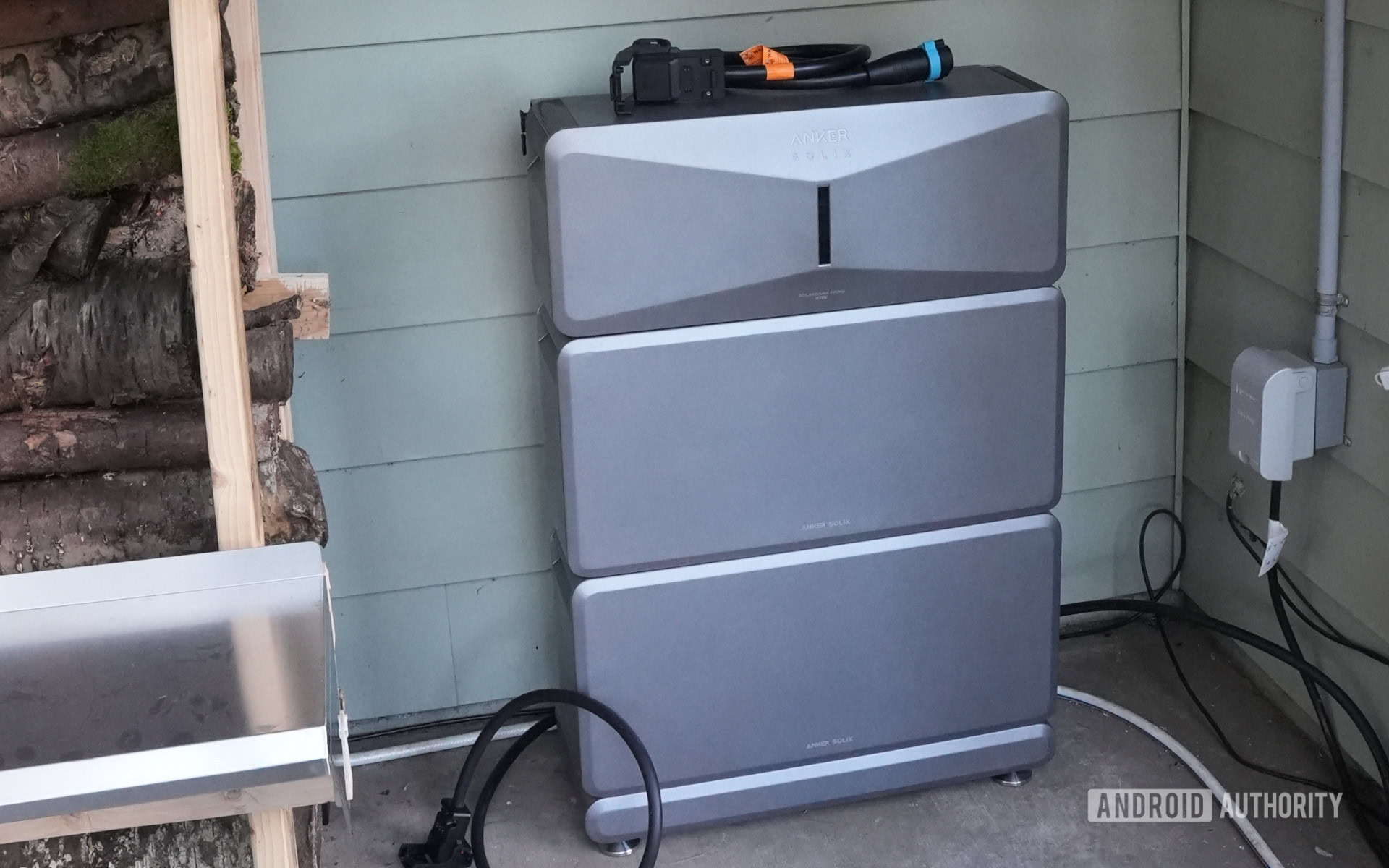 Anker SOLIX E10 Whole Home Backup System battery stack unplugged