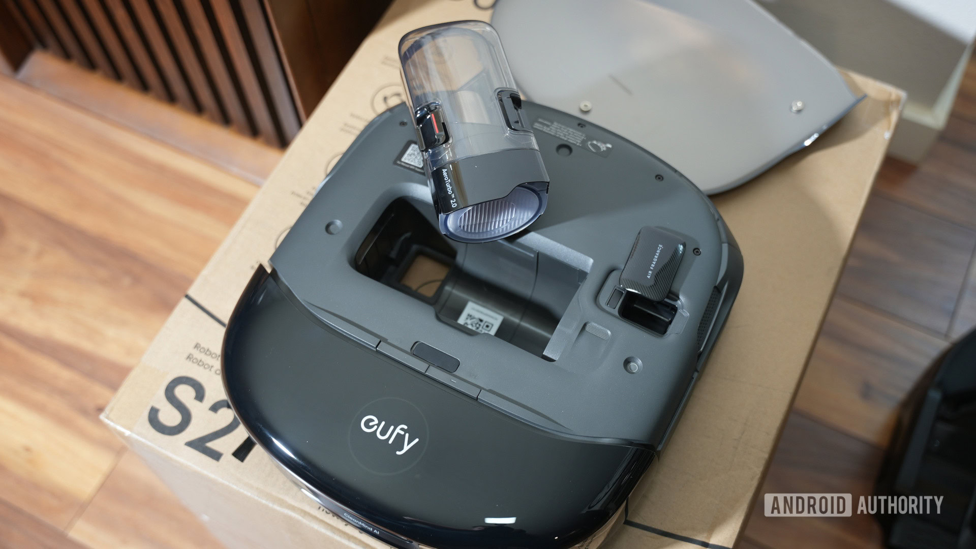 Anker eufy Robot Vacuum Omni S2 canister