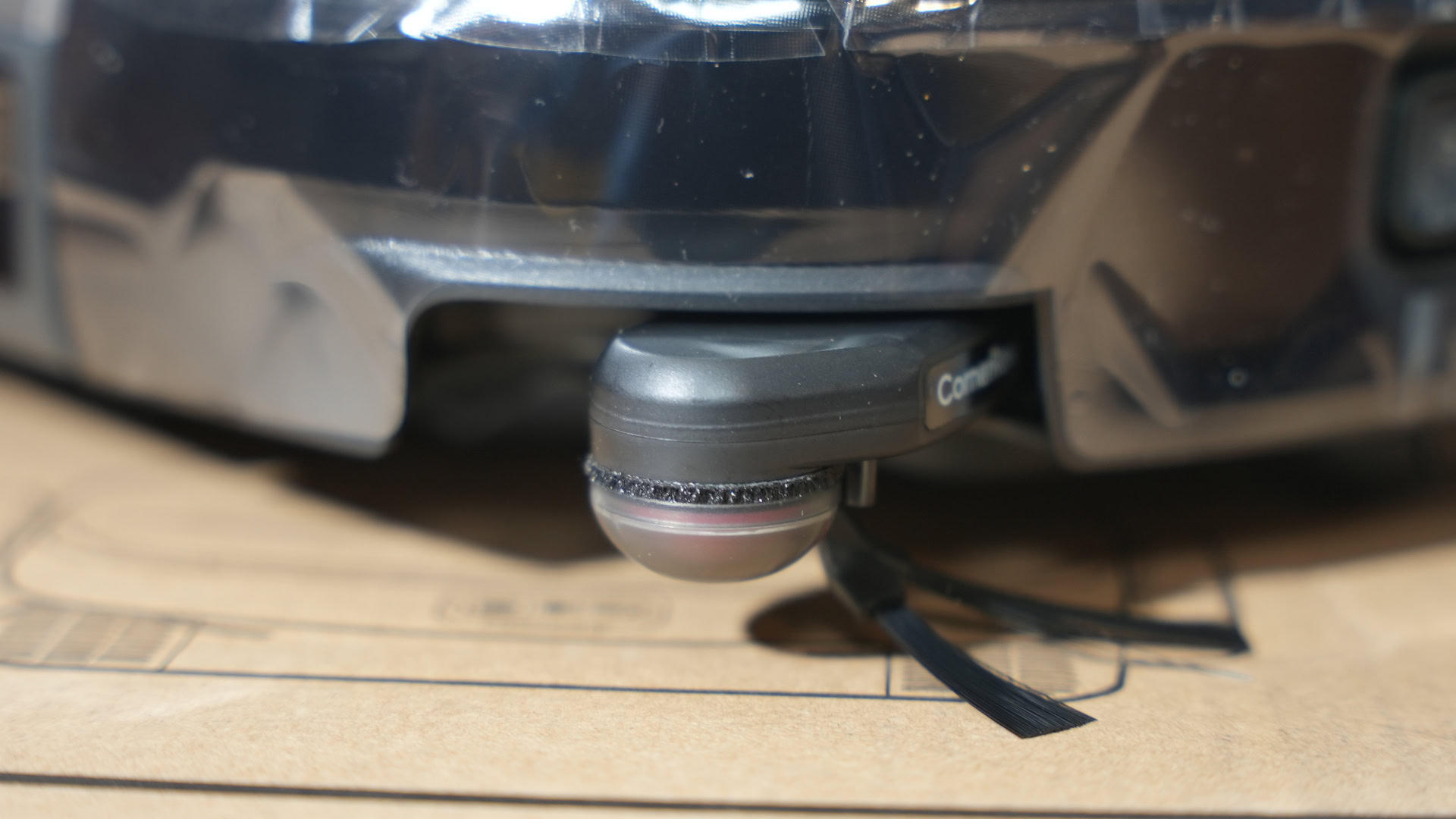 Anker eufy Robot Vacuum Omni S2 corner arm