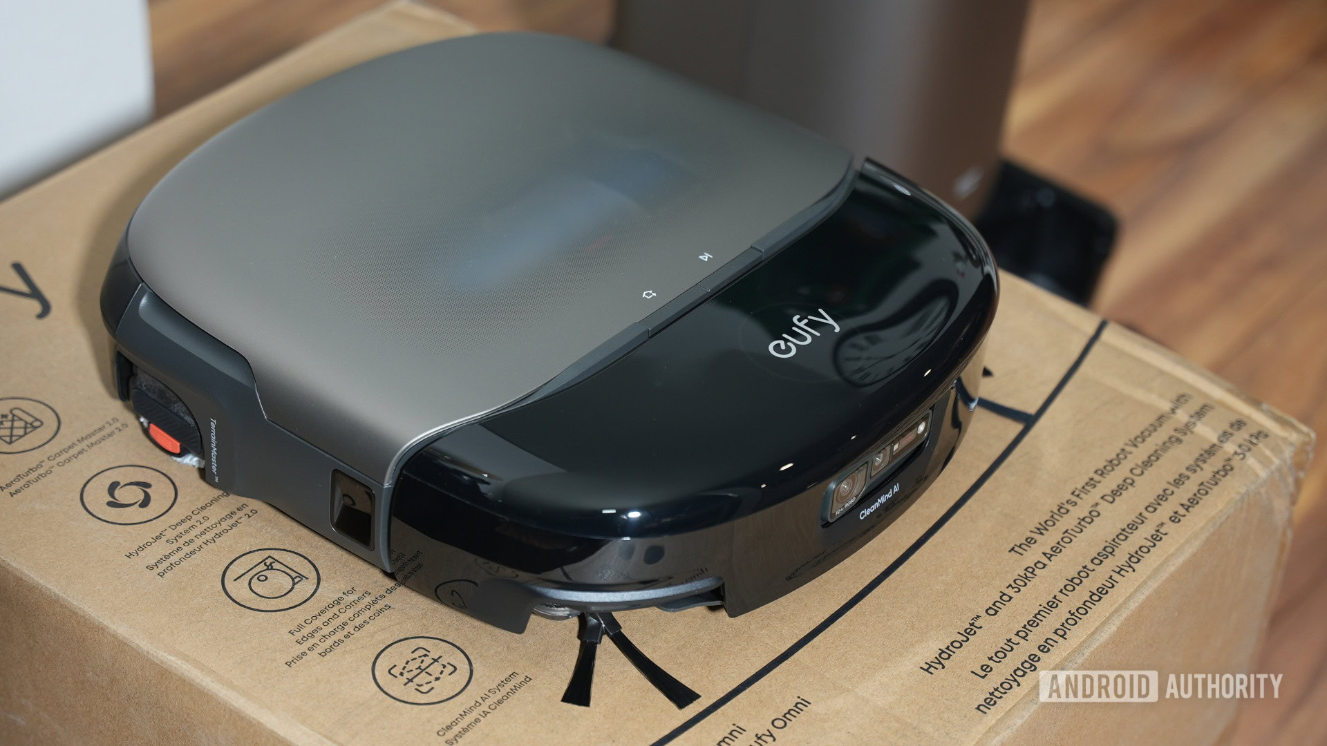 Anker eufy Robot Vacuum Omni S2 on box