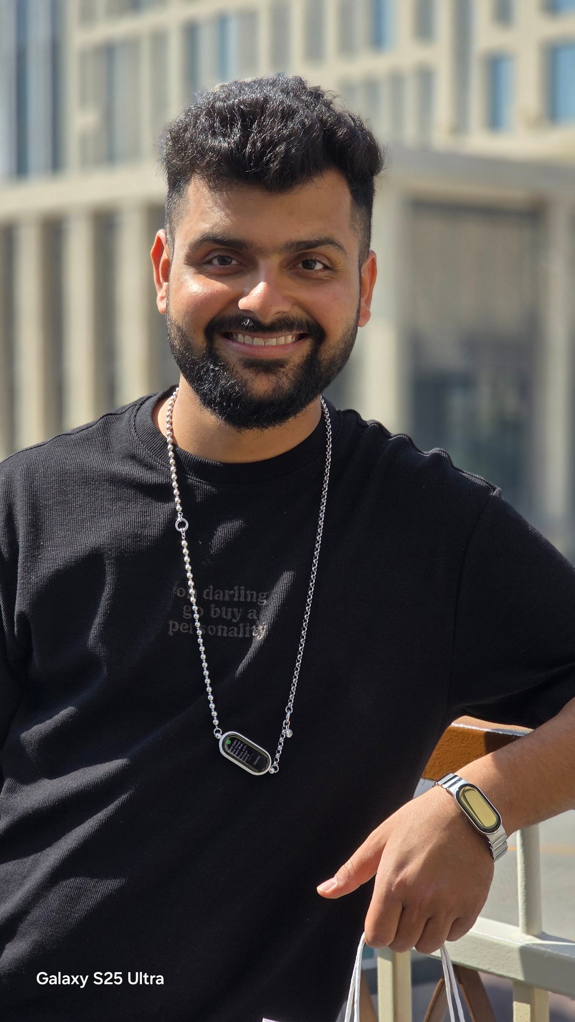 Galaxy S25 Ultra comparison photo