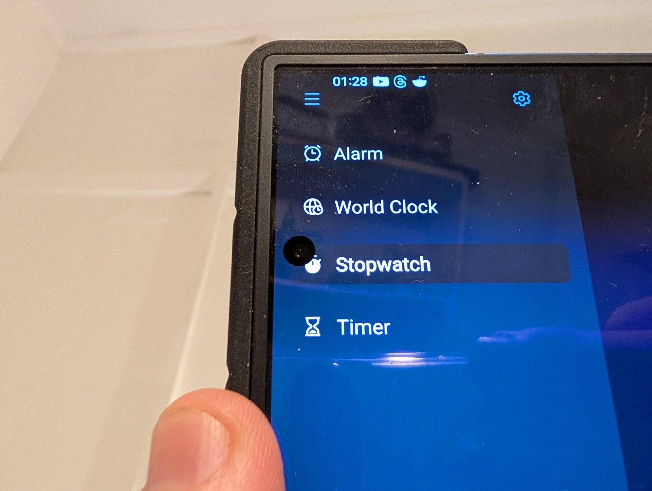 Galaxy Z Fold 7 display covering content 5