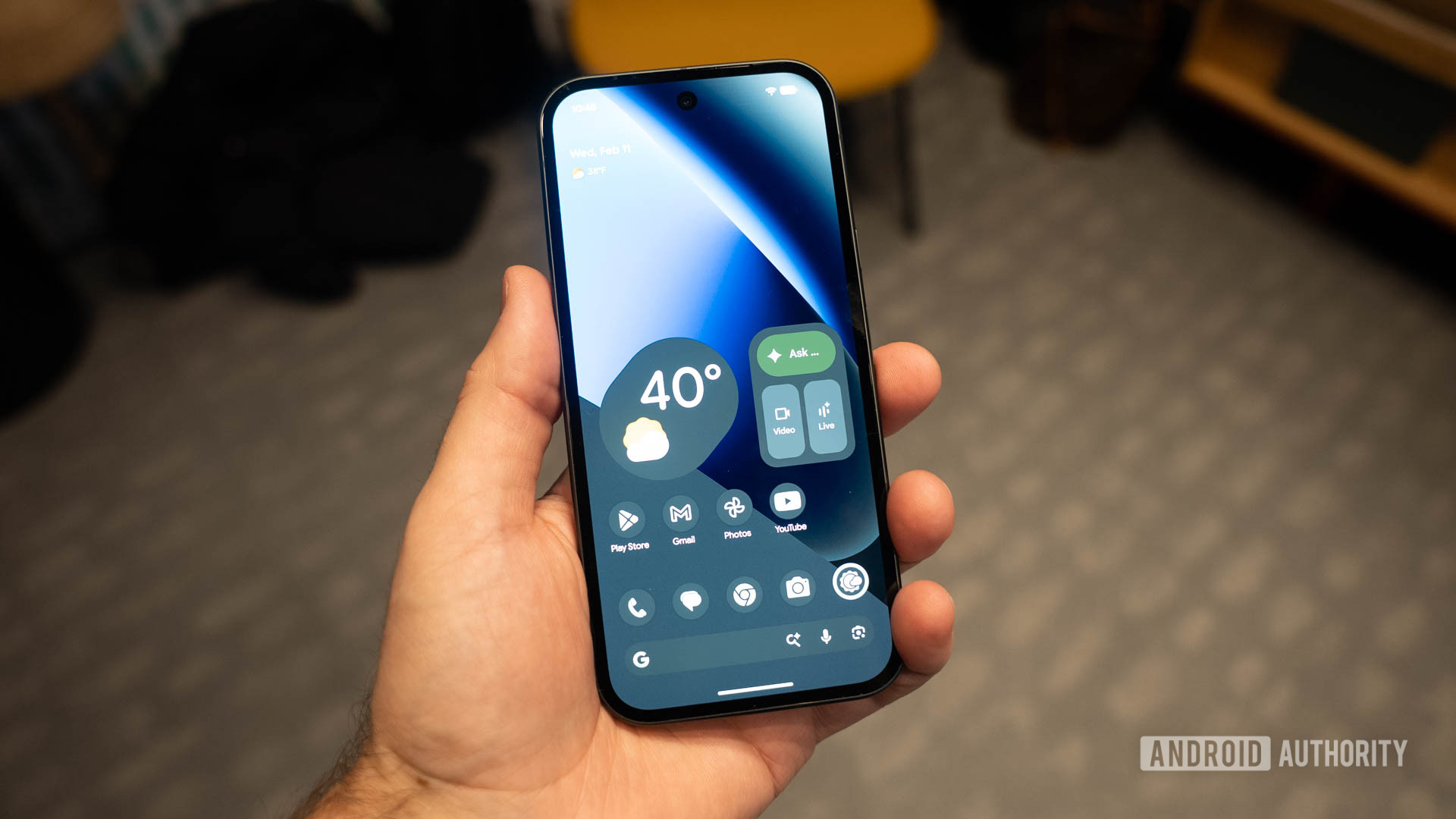 Google Pixel 10a Obsidian Screen in Hand