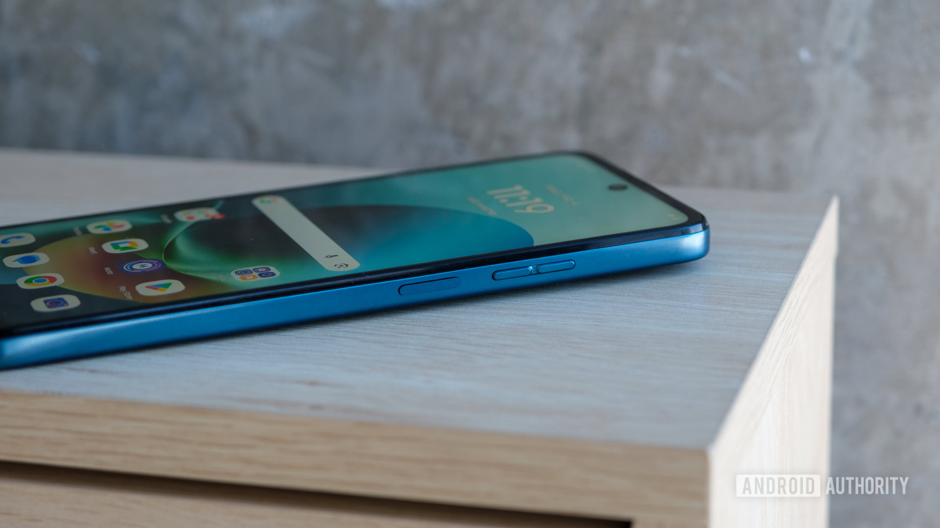 Moto G 2026 and Moto G Play 2026 buttons