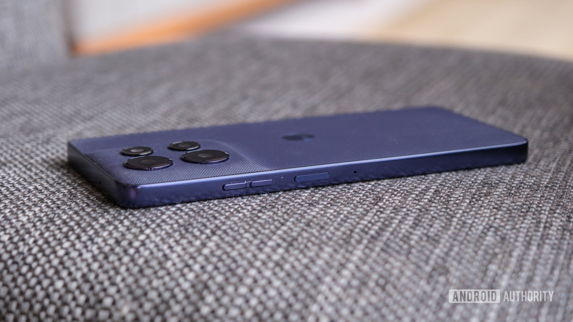 Motorola Moto G Power 2026 buttons