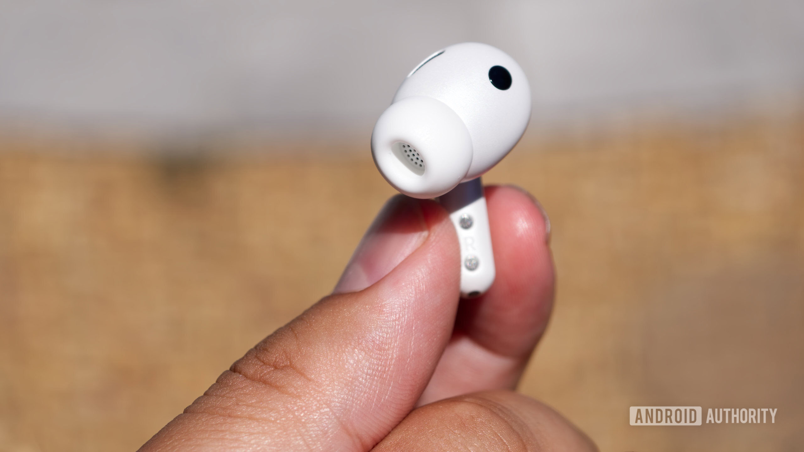 Samsung Galaxy Buds 4 Pro bud in hand