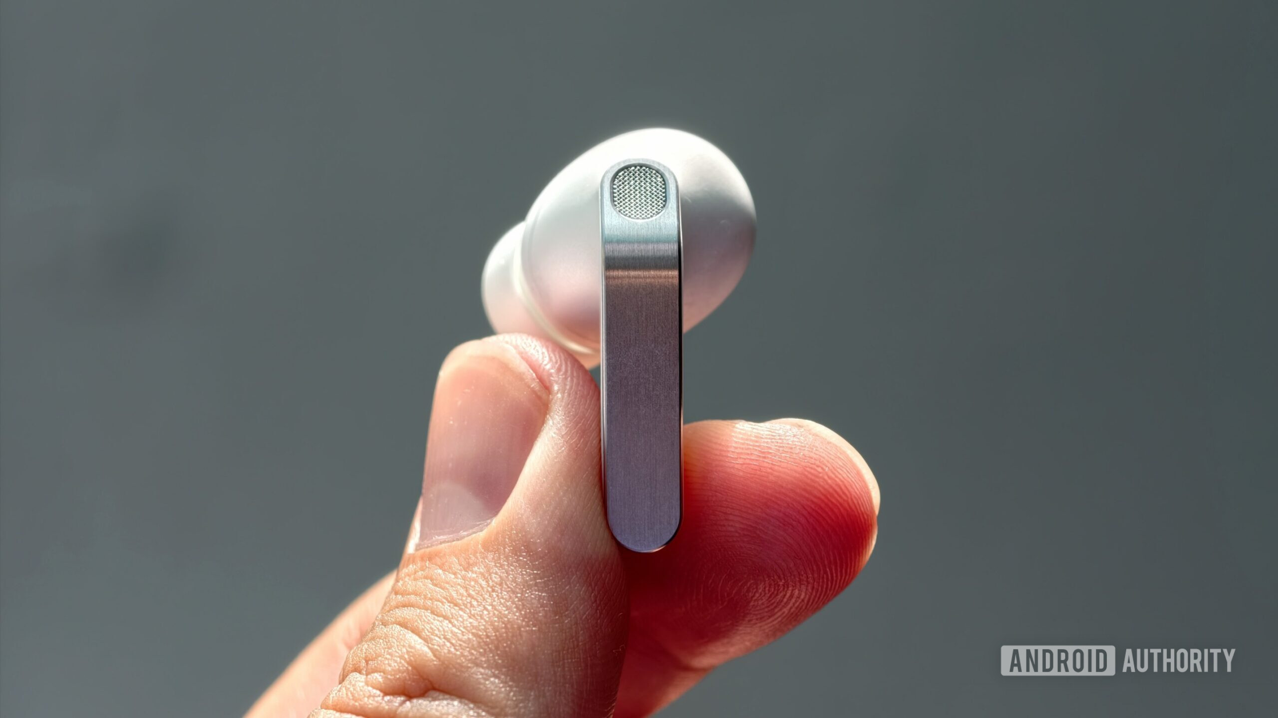 Samsung Galaxy Buds 4 Pro metal stem