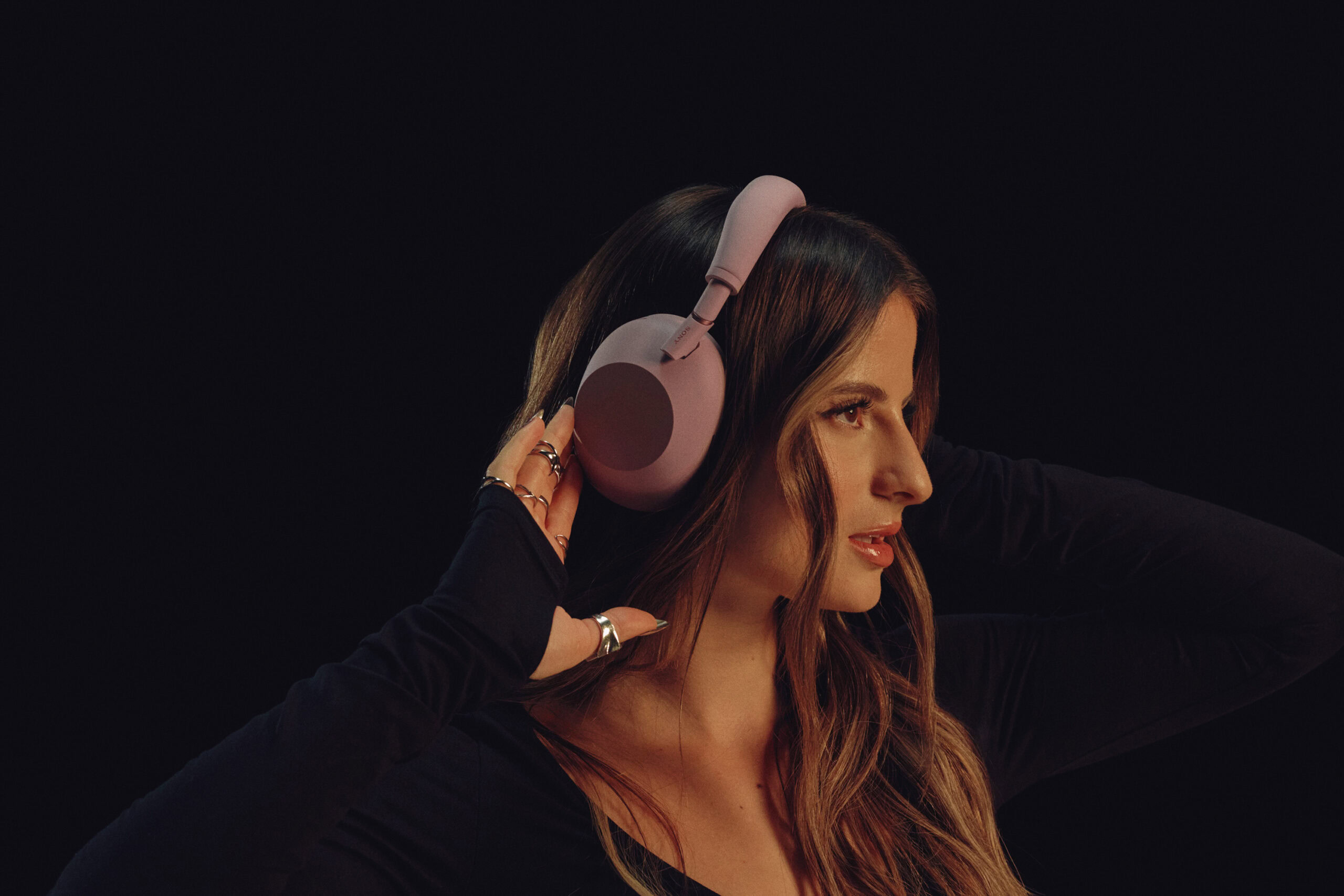 WH 1000XM6 Sand Pink X Natalie Jane (1)