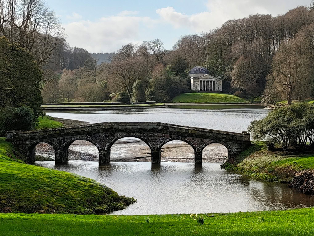 Xiaomi 17 Ultra 2x detail crop