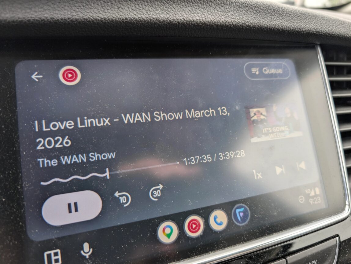 Android Auto's new music player UI is finally reaching more drivers
