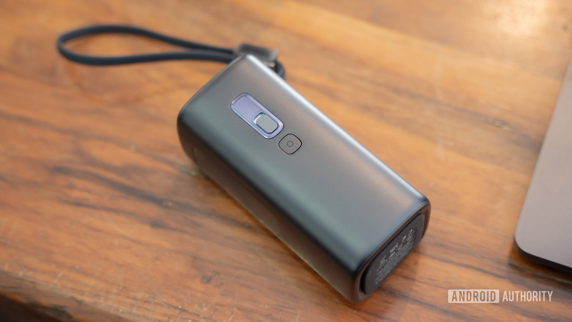 Baseus MiFi Poweer bank at coffee shop 3