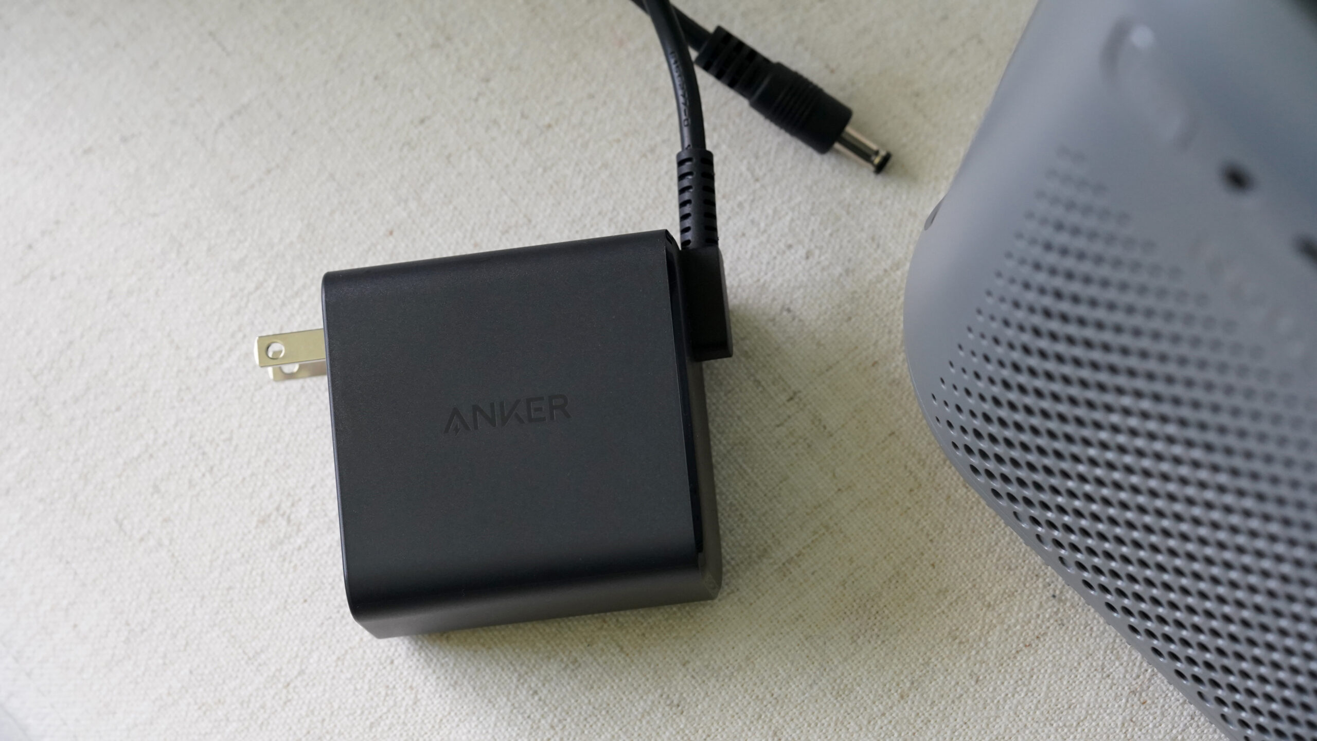 The Soundcore Nebula P1i relies on a power source.