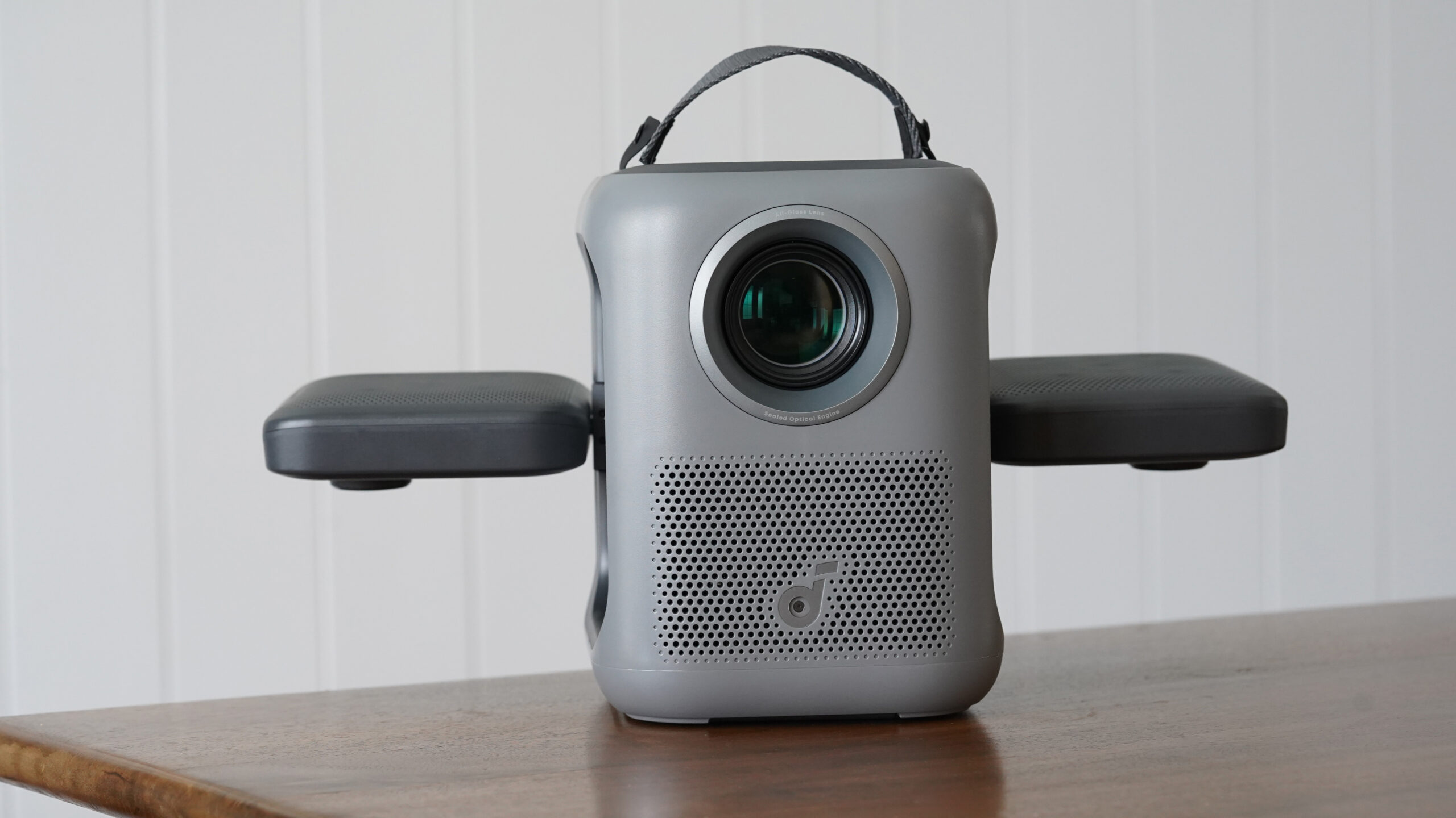 Soundcore Nebula P1i upward speakers