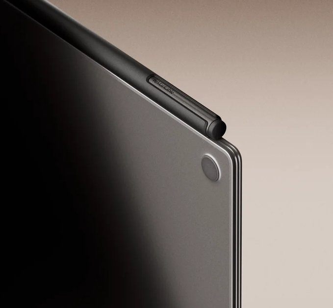 leaked reMarkable Paper Pure in black showing a stylus and the back