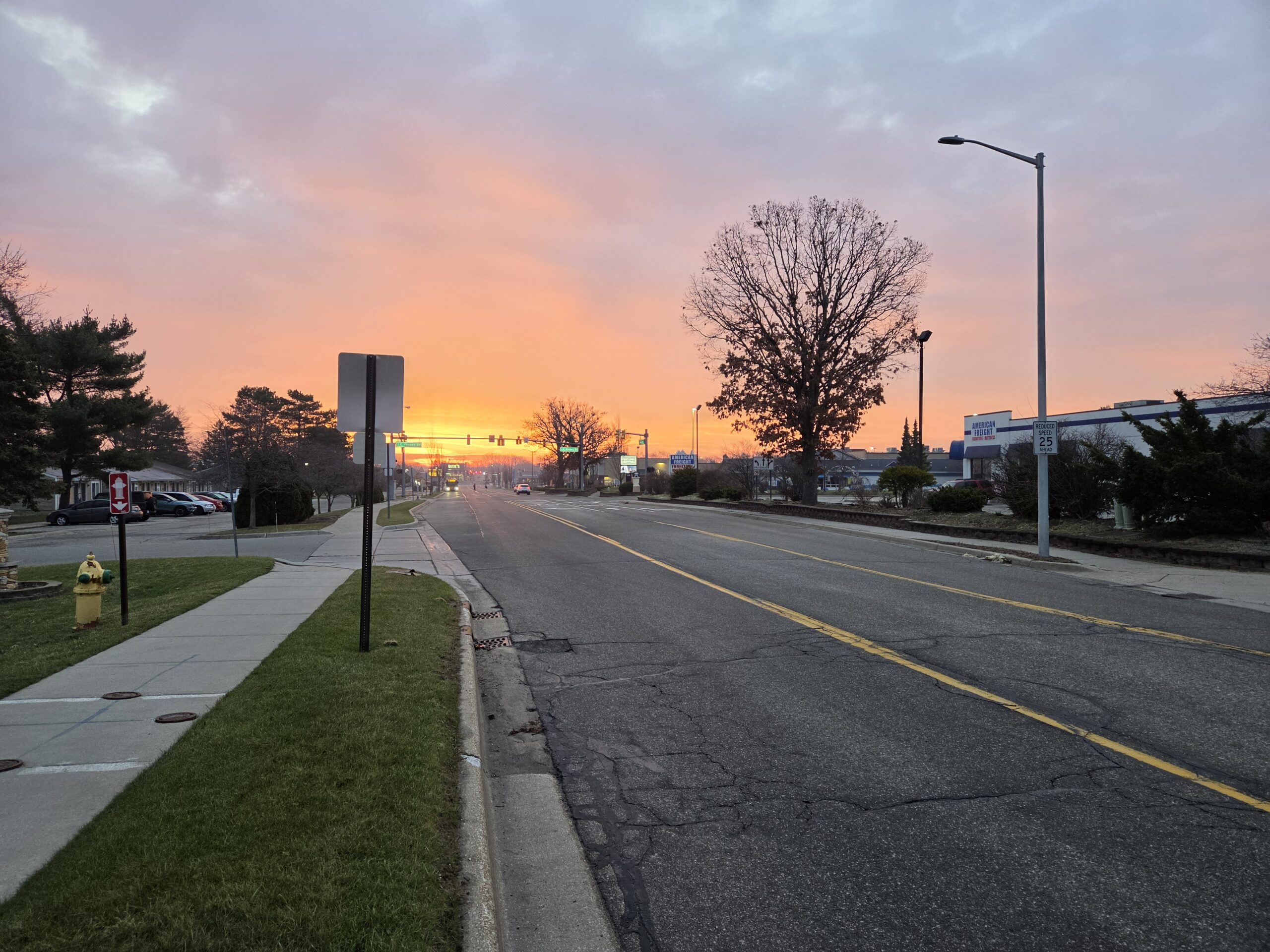 Photo of a sunrise and a road, taken with the Samsung Galaxy S26.