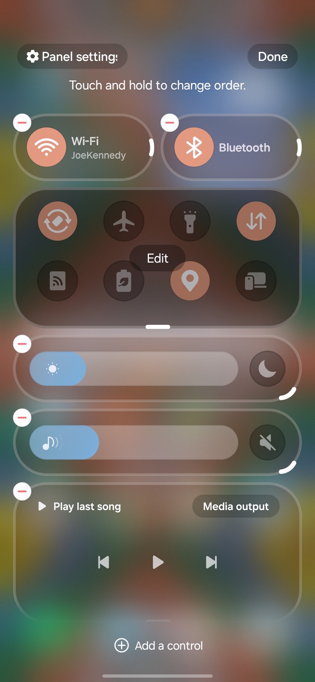 Screenshot showing how to disable split notification and Quick Settings layout on a Samsung phone.