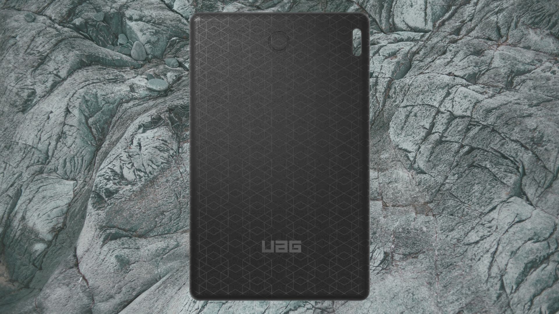 uag tracker card