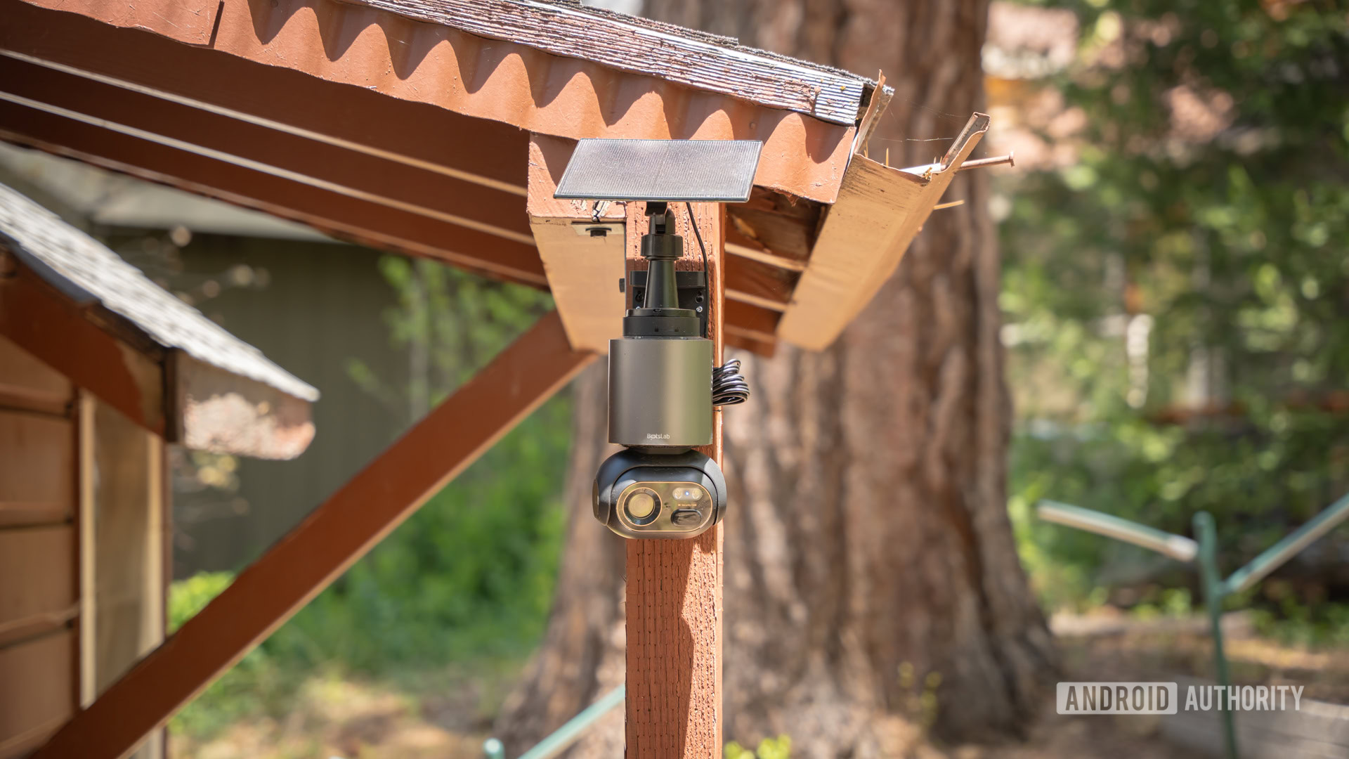 Botslab W510 4K AI Security Camera System with solar panel 2