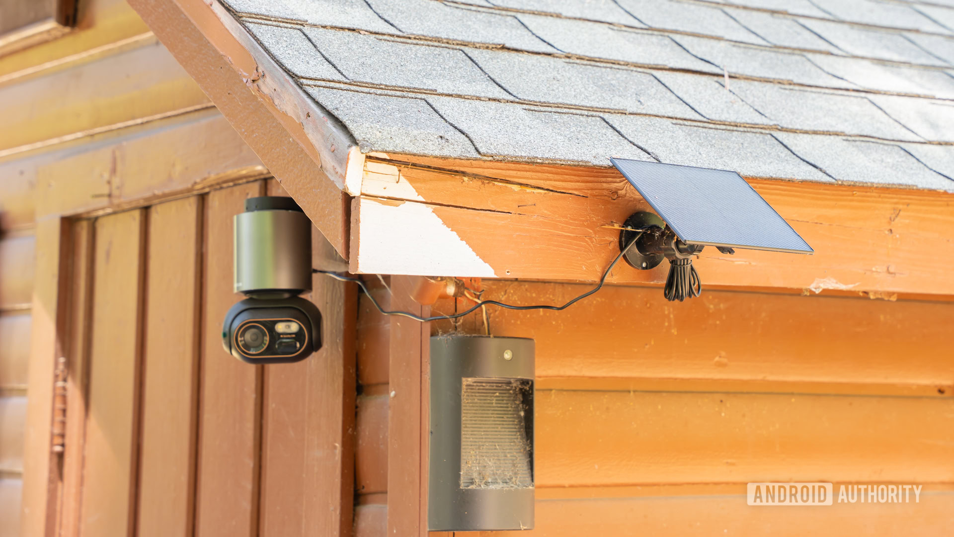 Botslab W510 4K AI Security Camera System with solar panel 6