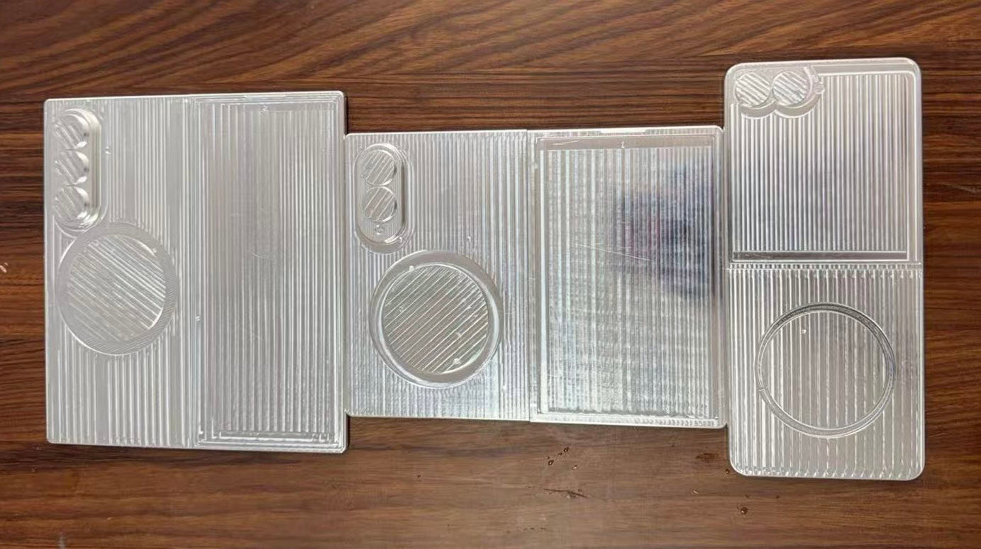 Galaxy Z Fold 8 Flip 8 Wide dummies open