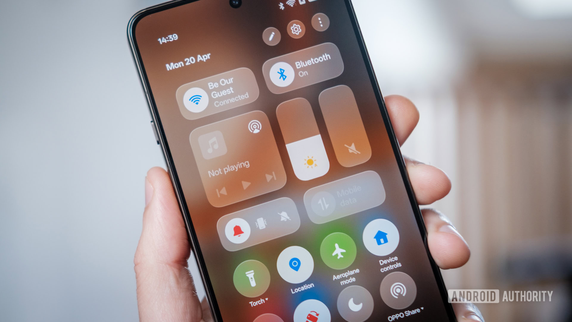 OPPO Find X9 Ultra Quick Settings close up