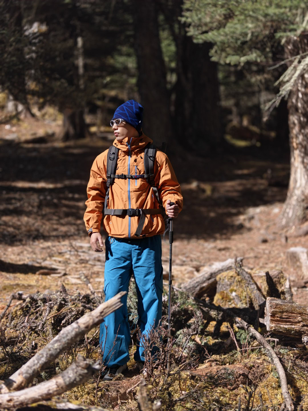 OPPO Find X9 Ultra camera sample portrait distant man