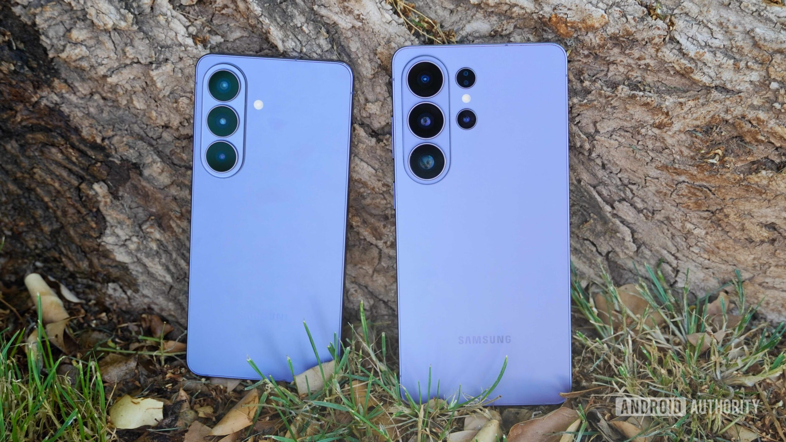 Samsung Galaxy S26 vs Ultra 3 The back of the Galaxy S26 and Galaxy S26 Ultra.