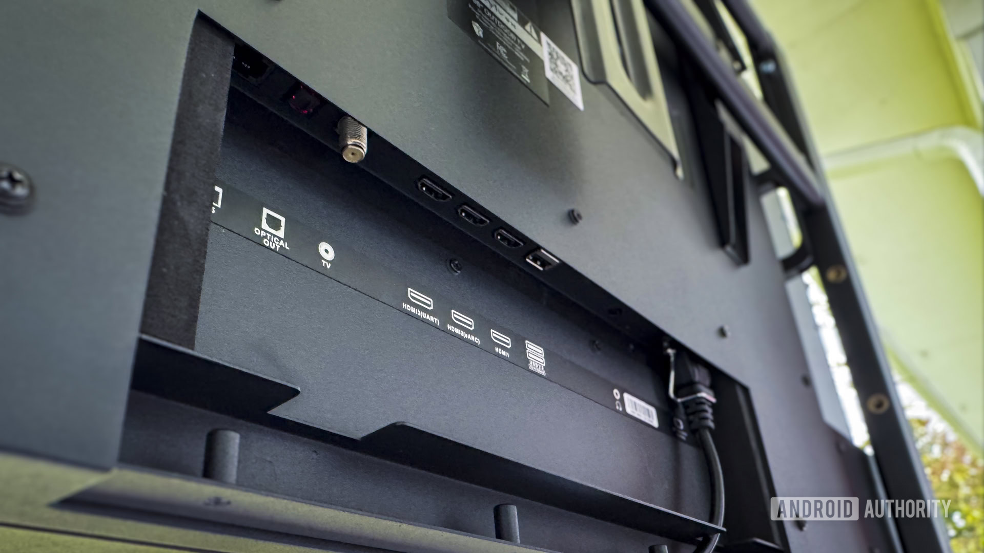 Slvox 55 Outdoor TV Frameless Pro HDMI, eARC, Coaxial Audio Out, Ethernet, 3.5mm Headphone Out, Antenna Out, connections