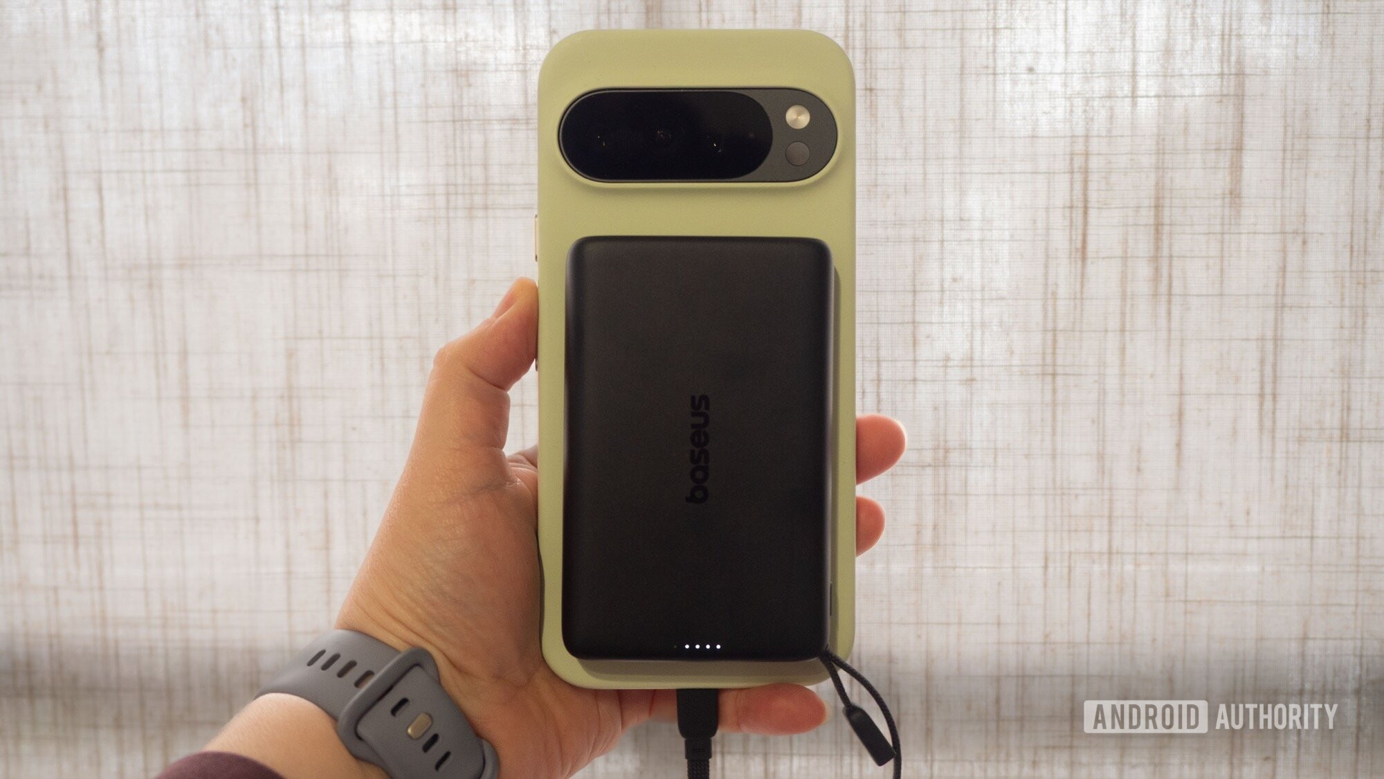 baseus qi2 25w charger am52 with pixel 10 pro xl charging usb c