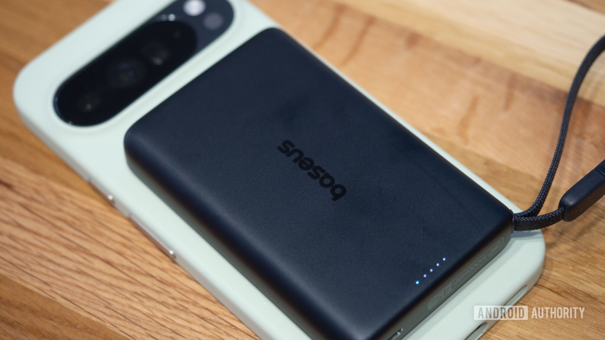 baseus qi2 25w charger am52 with pixel 10 pro xl charging wirelessly